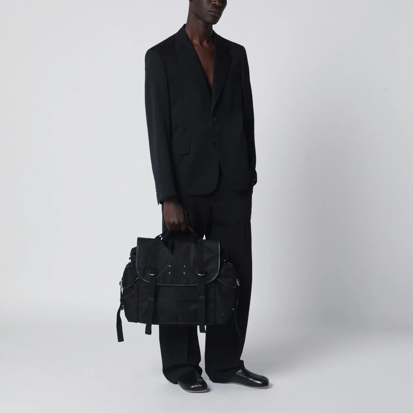 Maison Margiela o1d2blof0526 Size: OS / High Tech Messenger Bag in Black Size ONE SIZE - 2 Thumbnail