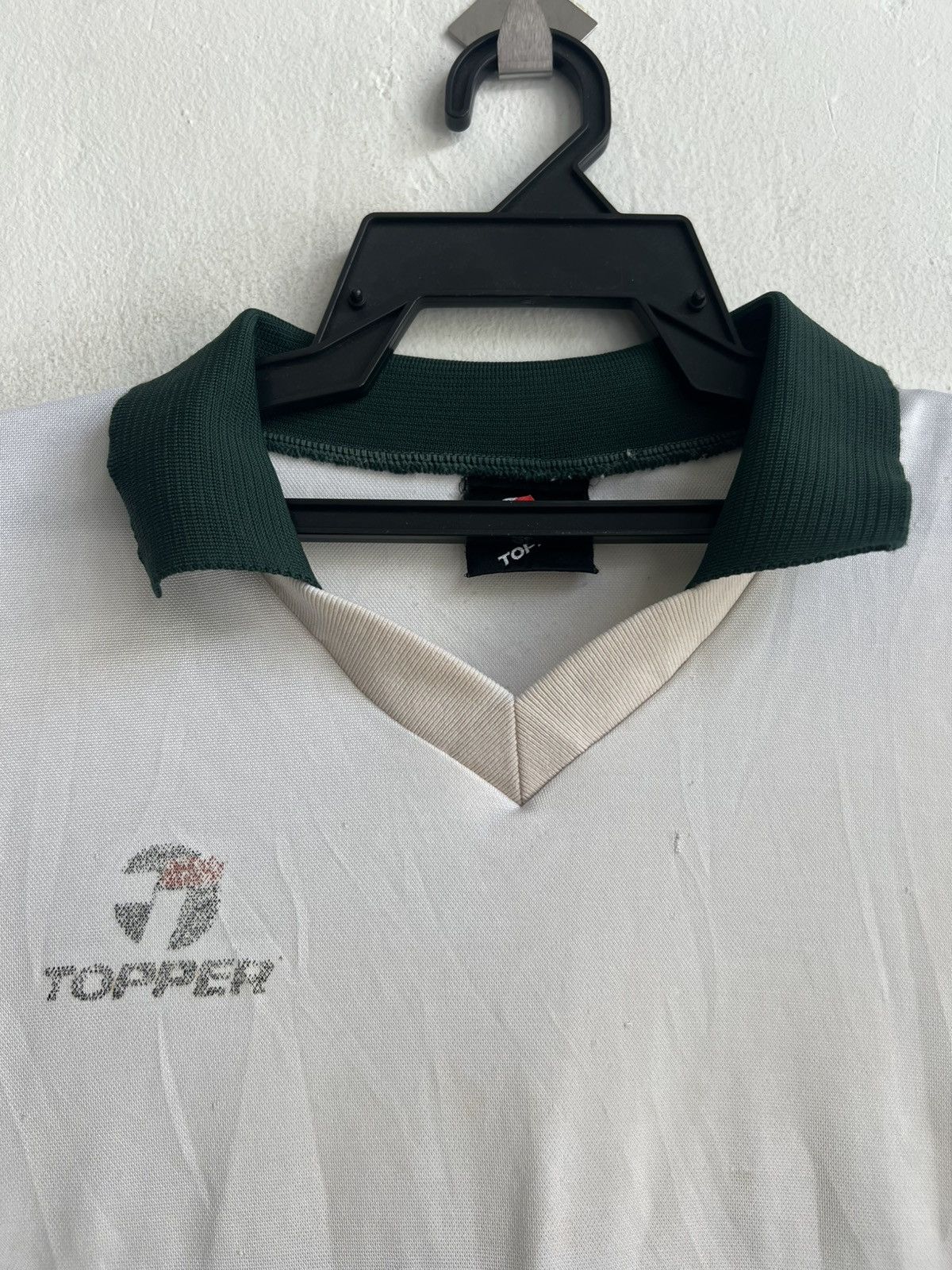 Vintage Vintage 1980s Coritiba FC Brazil Topper Home Jersey #15 Size US M / EU 48-50 / 2 - 5 Thumbnail