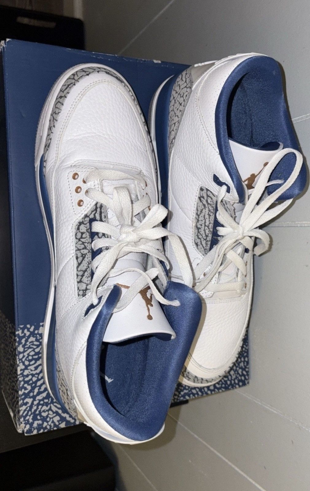Jordan Brand Title: Nike Air Jordan 3 Retro Washington Wizards Size 12 Size US 12 / EU 45 - 6 Thumbnail