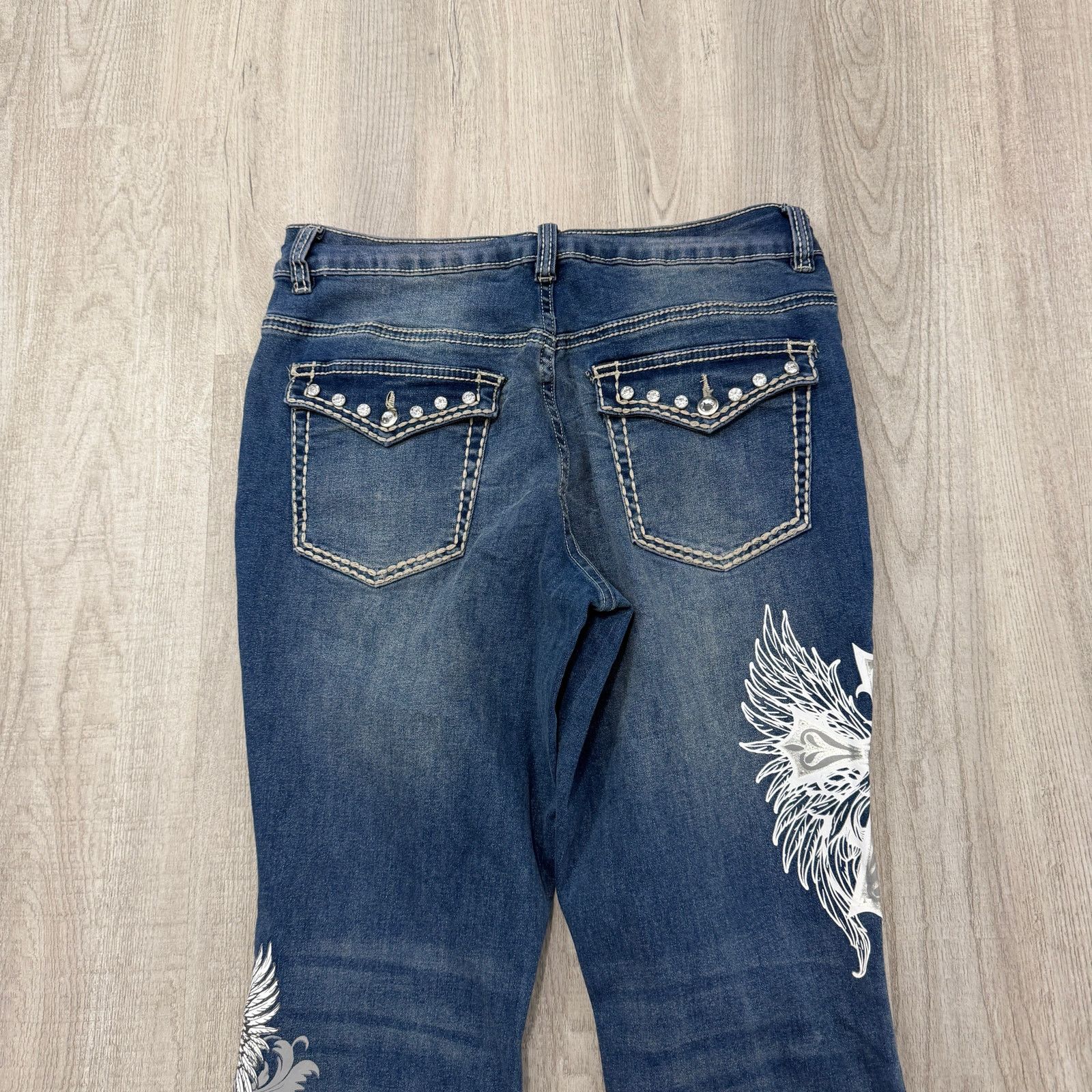 Vintage Hot Topic Cross Skull Wings Rhinestone Flare Denim Pants 13 Size 30" / US 8 / IT 44 - 9 Thumbnail