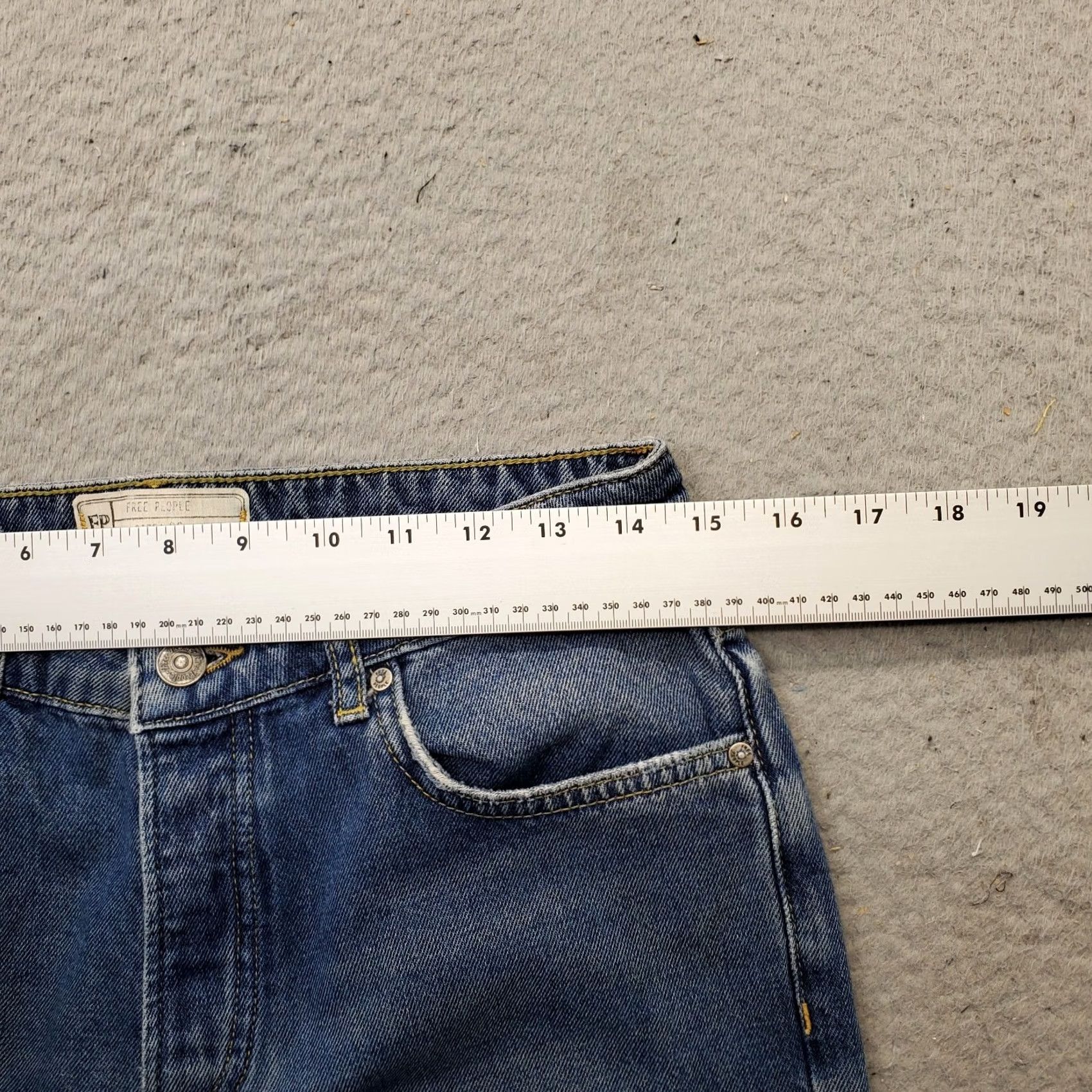 Free People Free People Jeans Womens 26 Blue Denim Distressed Straight Button Fly Frayed Hem Size 26" / US 2 / IT 38 - 6 Thumbnail