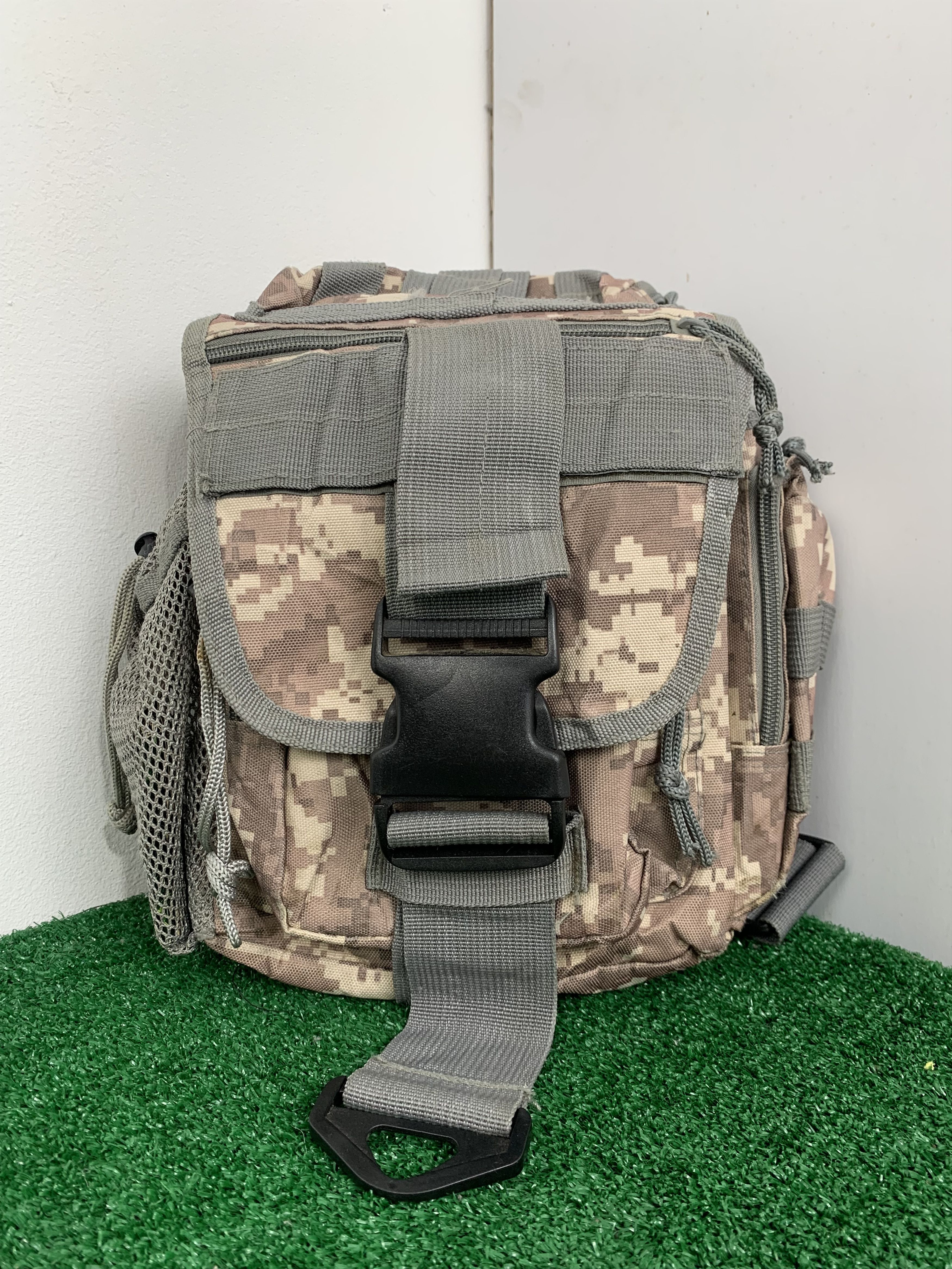 Vintage Vintage Military Camo Tactical Crossbody Slingbag BG0093 Size ONE SIZE - 4 Thumbnail