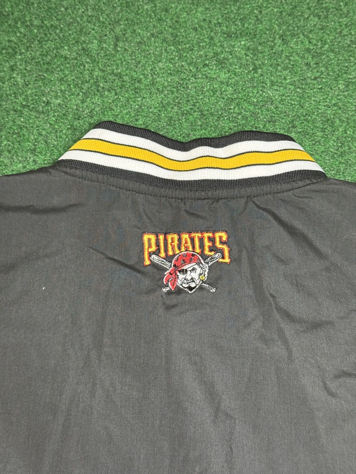 MLB Vintage 90s Pittsburgh Pirates Retro XL Windbreaker Jacket Size US XL / EU 56 / 4 - 5 Thumbnail