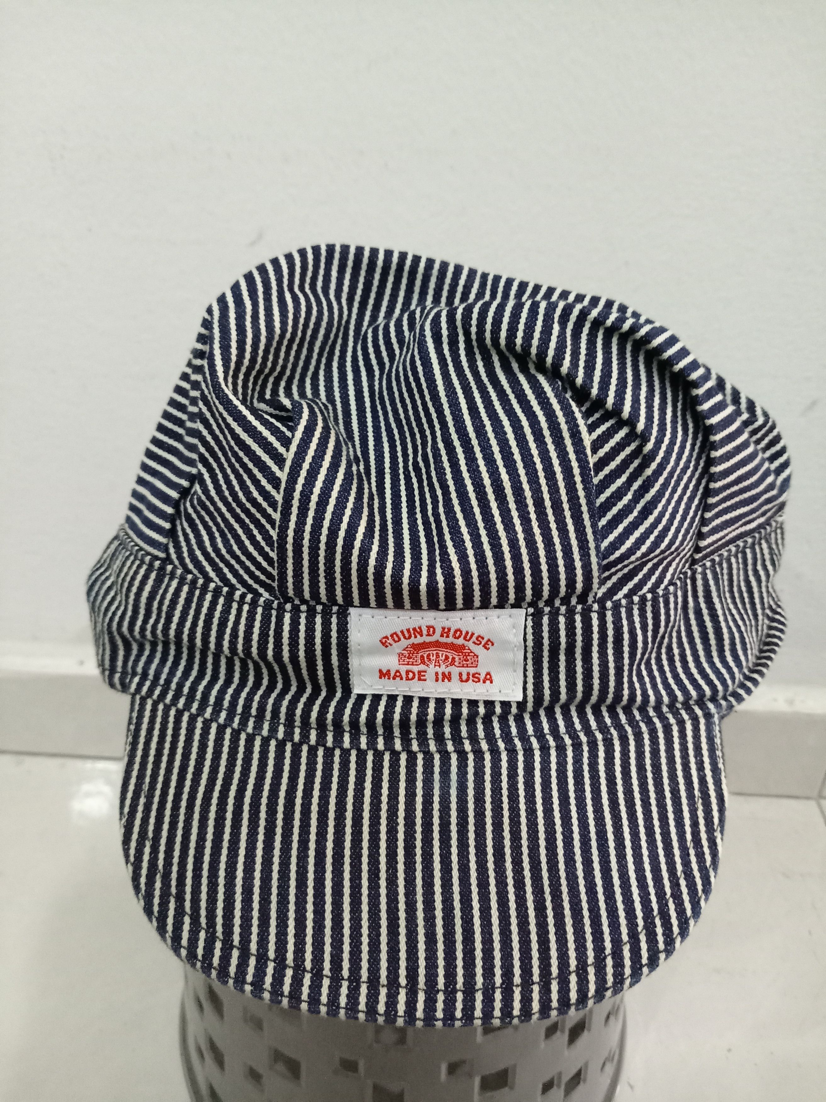 Vintage Vintage round house railroad stripe hats Size ONE SIZE - 1 Thumbnail