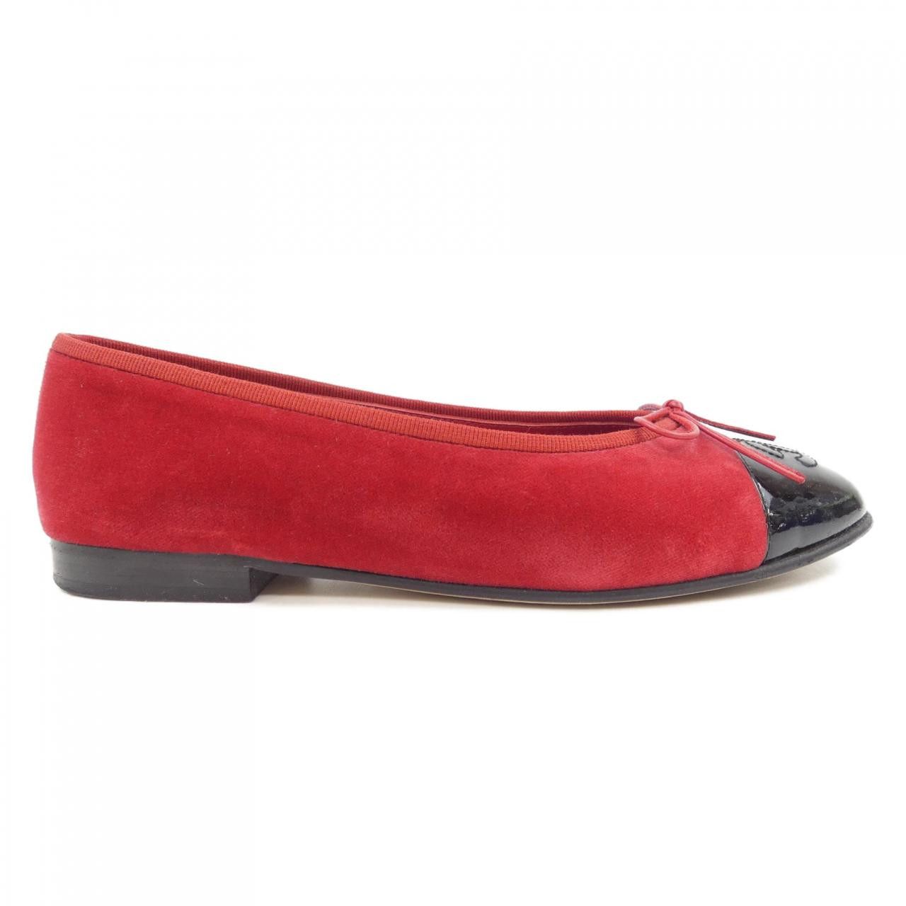 Chanel Chanel Chanel Velvet Patented Calfskin Flat Shoes Others Shoes G02819Y50833 DUTY FREE for USA Size ONE SIZE - 1 Thumbnail