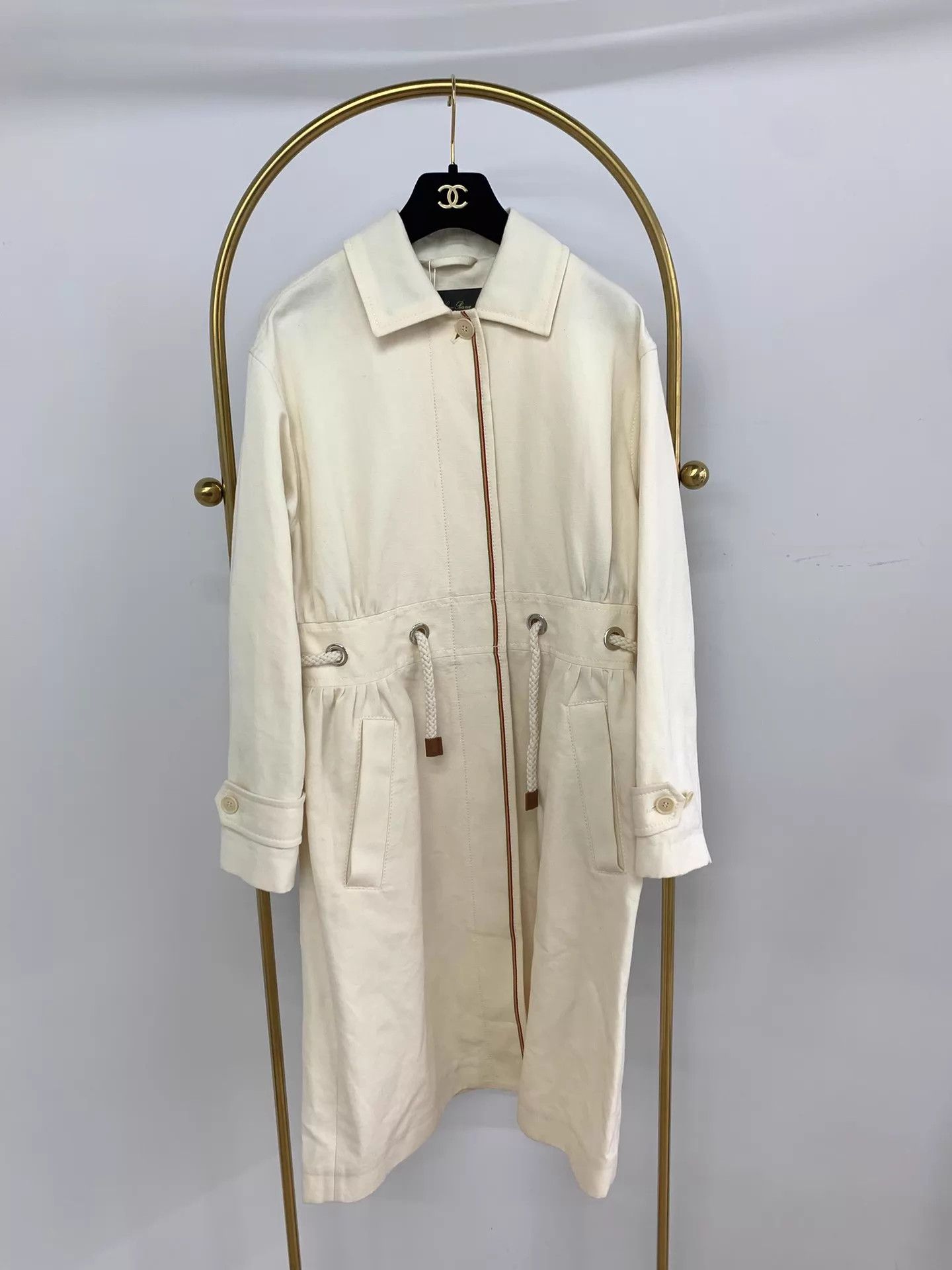 Loro Piana Loro Piana Cream Notch Waist Cotton-Linen Long 40 NWT Size S / US 4 / IT 40 - 1 Thumbnail