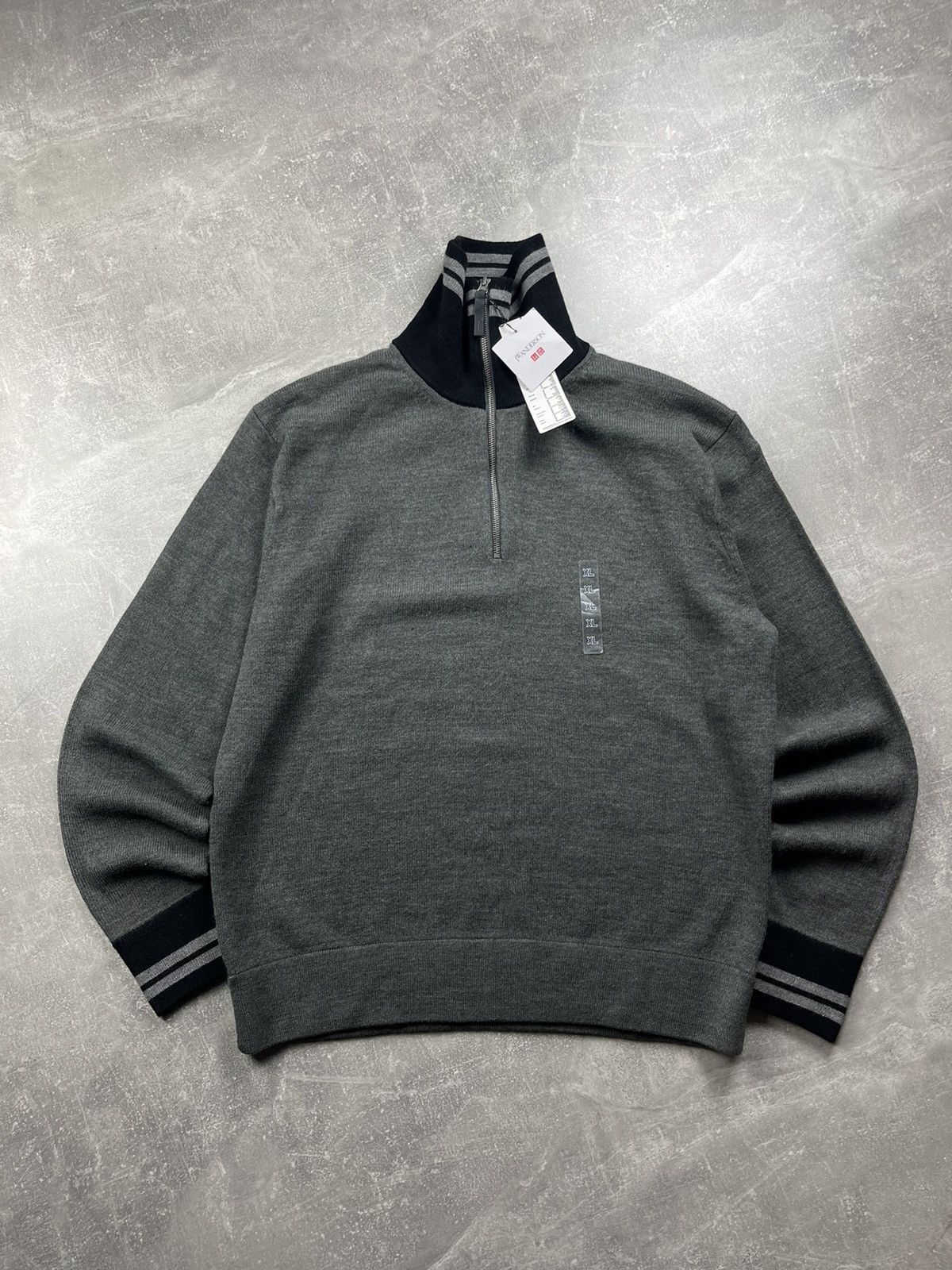 JW Anderson × Uniqlo Uniqlo x JW Anderson Half Zip Knit Sweater Gray Black Size US XL / EU 56 / 4 - 2 Thumbnail