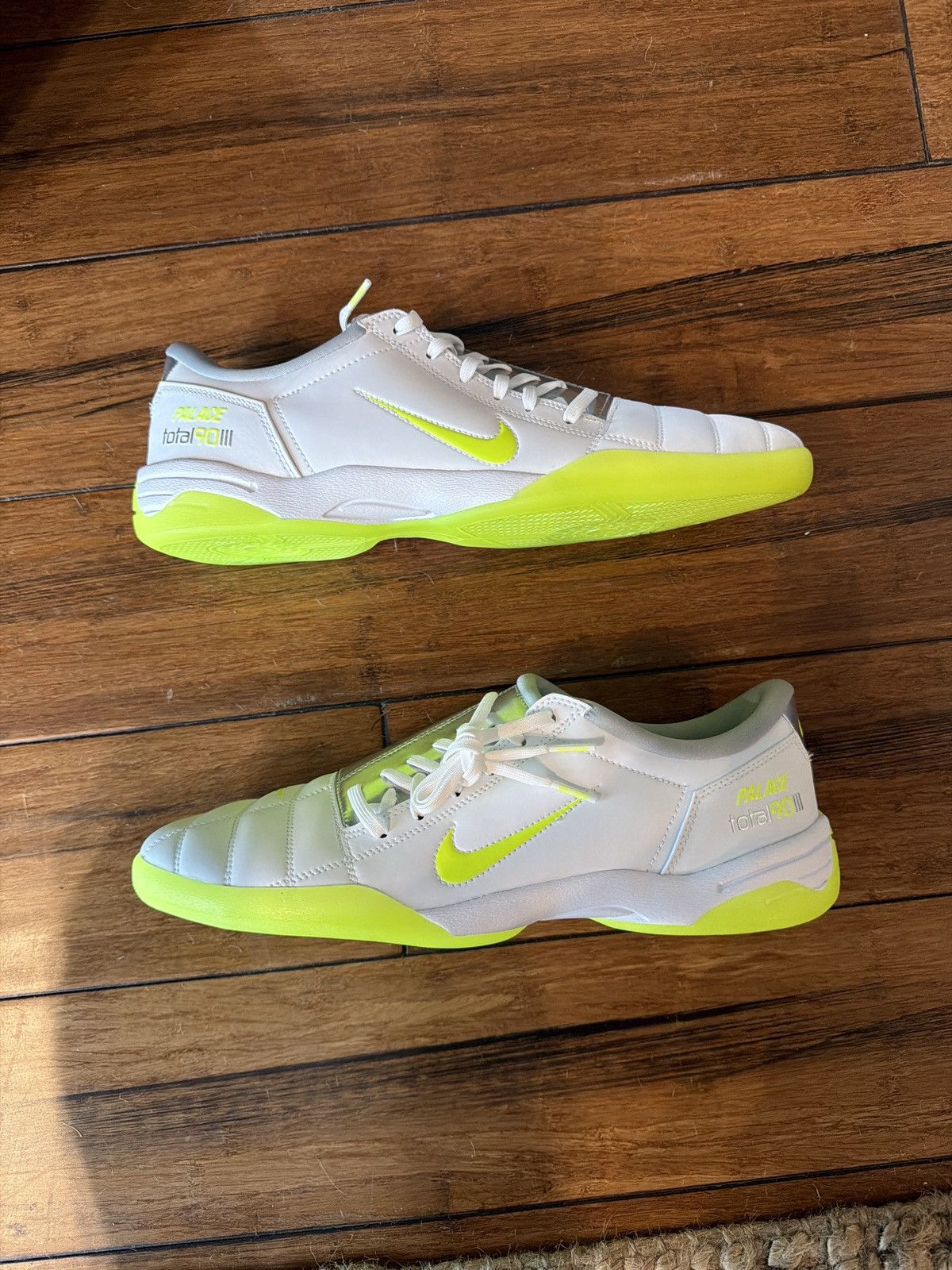 Nike Nike x Palace Total 90 3 Volt Size US 12.5 / EU 45-46 - 2 Thumbnail