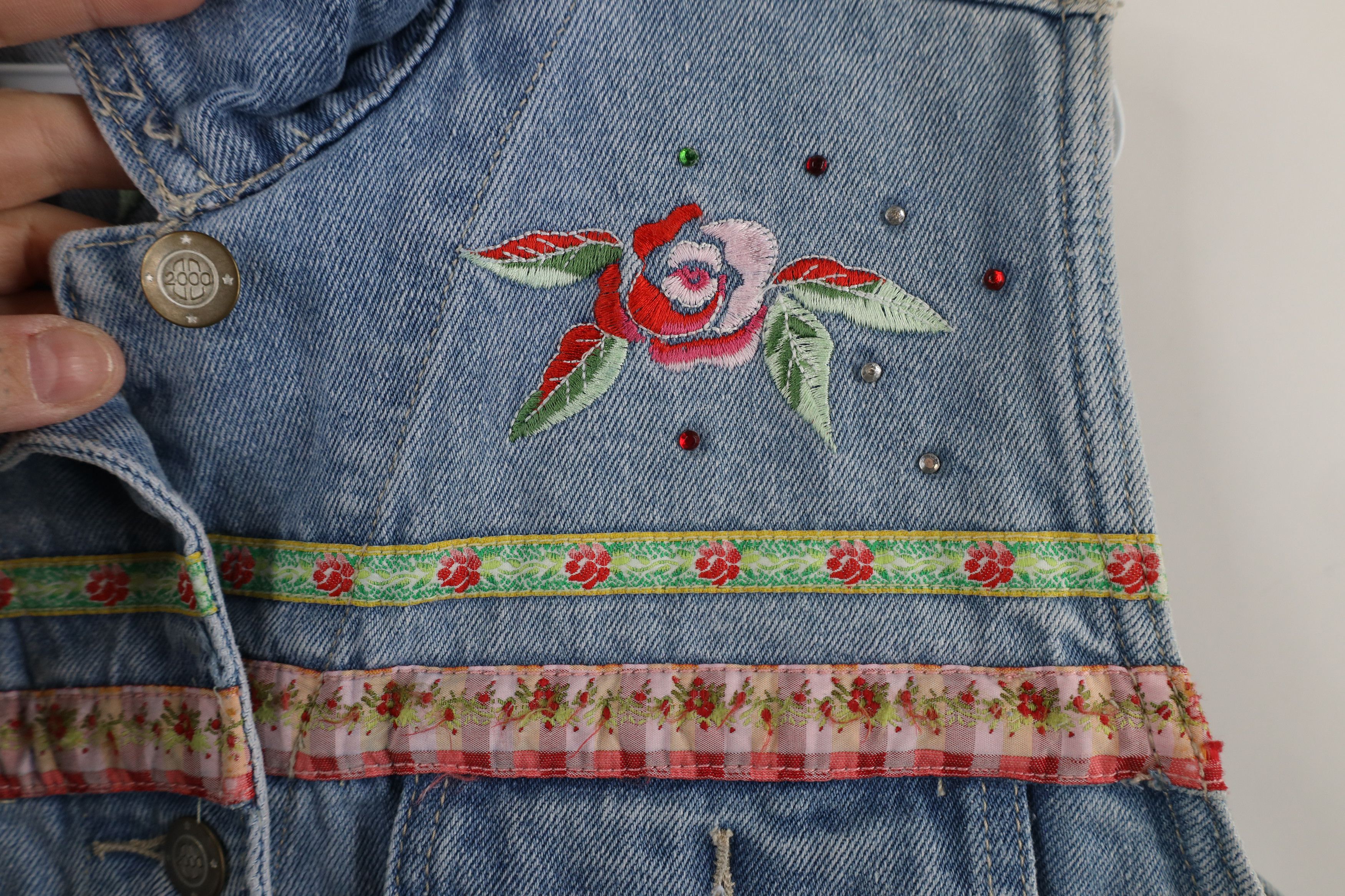 Vintage Vintage 90s Streetwear Flower Sequin Denim Jean Vest Jacket Size M / US 6-8 / IT 42-44 - 5 Thumbnail