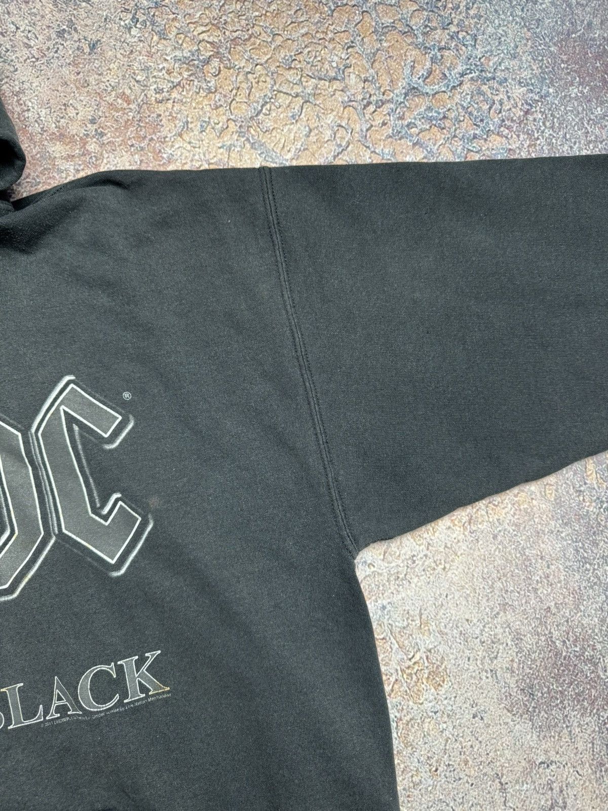Band Tees × Vintage Vintage 2005 AC/DC back in black tour hoodie Size US L / EU 52-54 / 3 - 10 Thumbnail