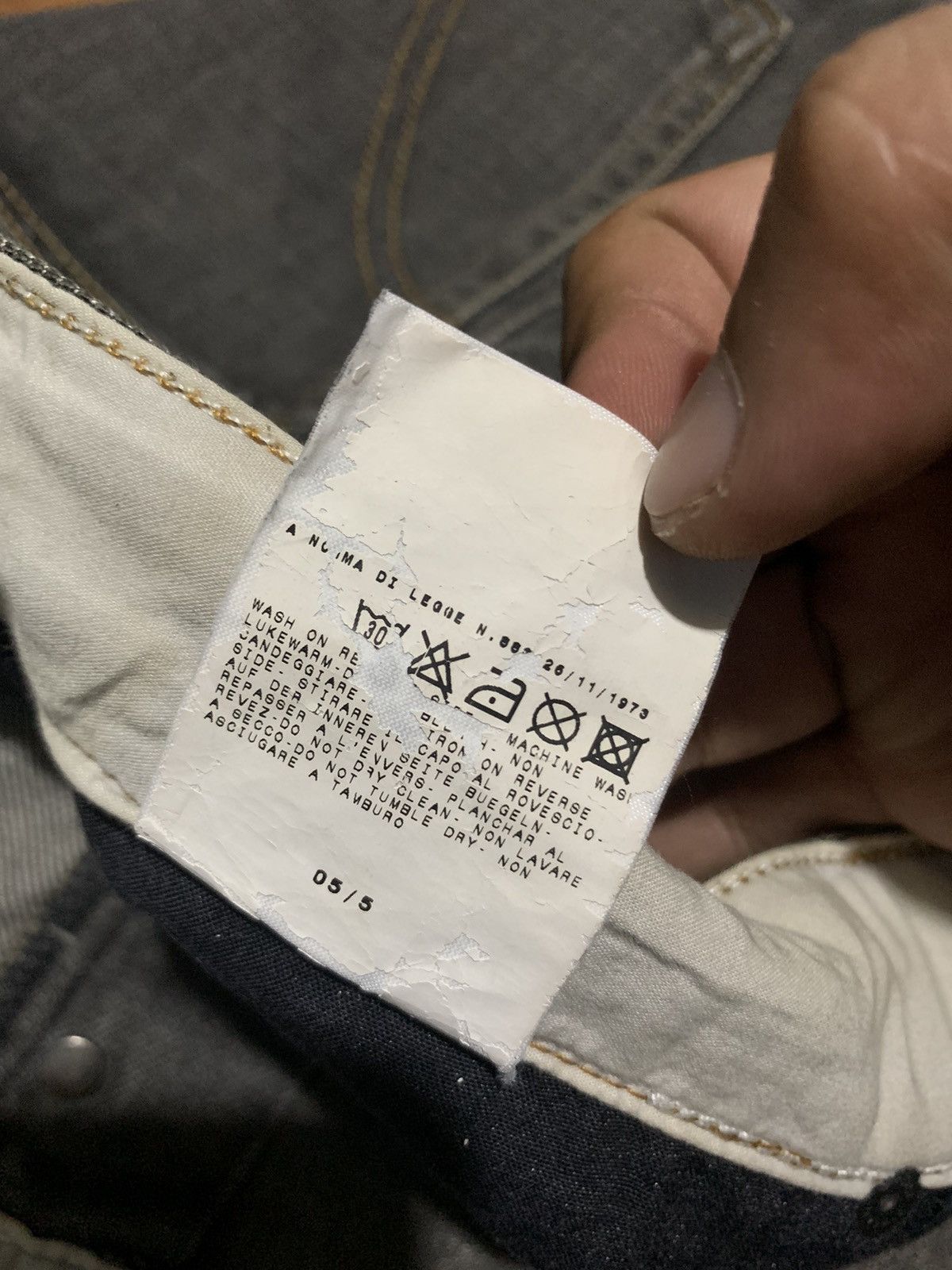 Dolce & Gabbana FW 05/06 Dolce & Gabbana ripped button fly jeans Size US 32 / EU 48 - 16 Thumbnail