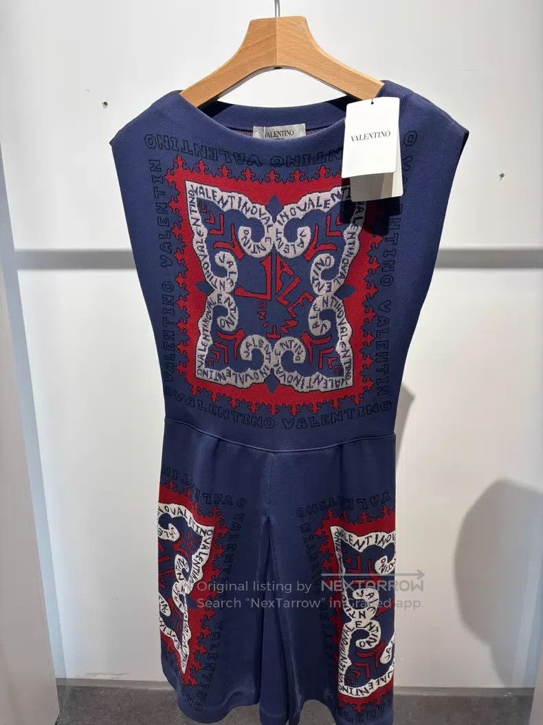 Other Valentino dress Size S / US 4 / IT 40 - 1 Thumbnail