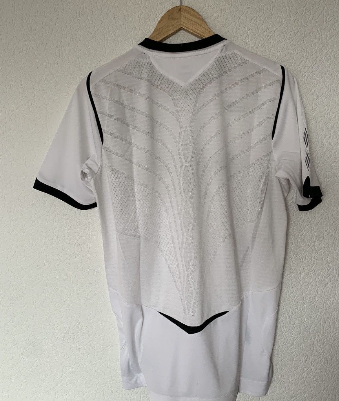 Umbro SWANSEA CITY UMBRO 2008/2009 HOME KIT SOCCER JERSEY FOOTBALL Size US S / EU 44-46 / 1 - 3 Thumbnail