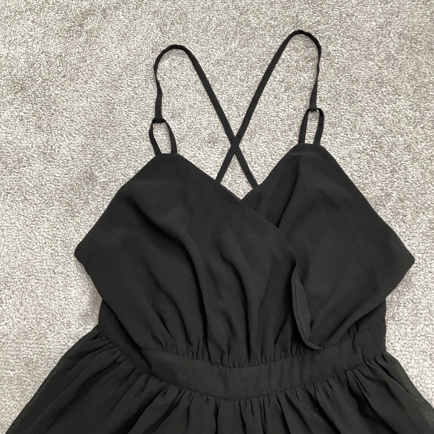 Vintage L' Atiste Romper Womens M Backless Solid Black Beach Summer Casual V-Neck Sleeveless Strappy Sleeve Polyester One-Piece Size 32" / US 10 / IT 46 - 3 Thumbnail