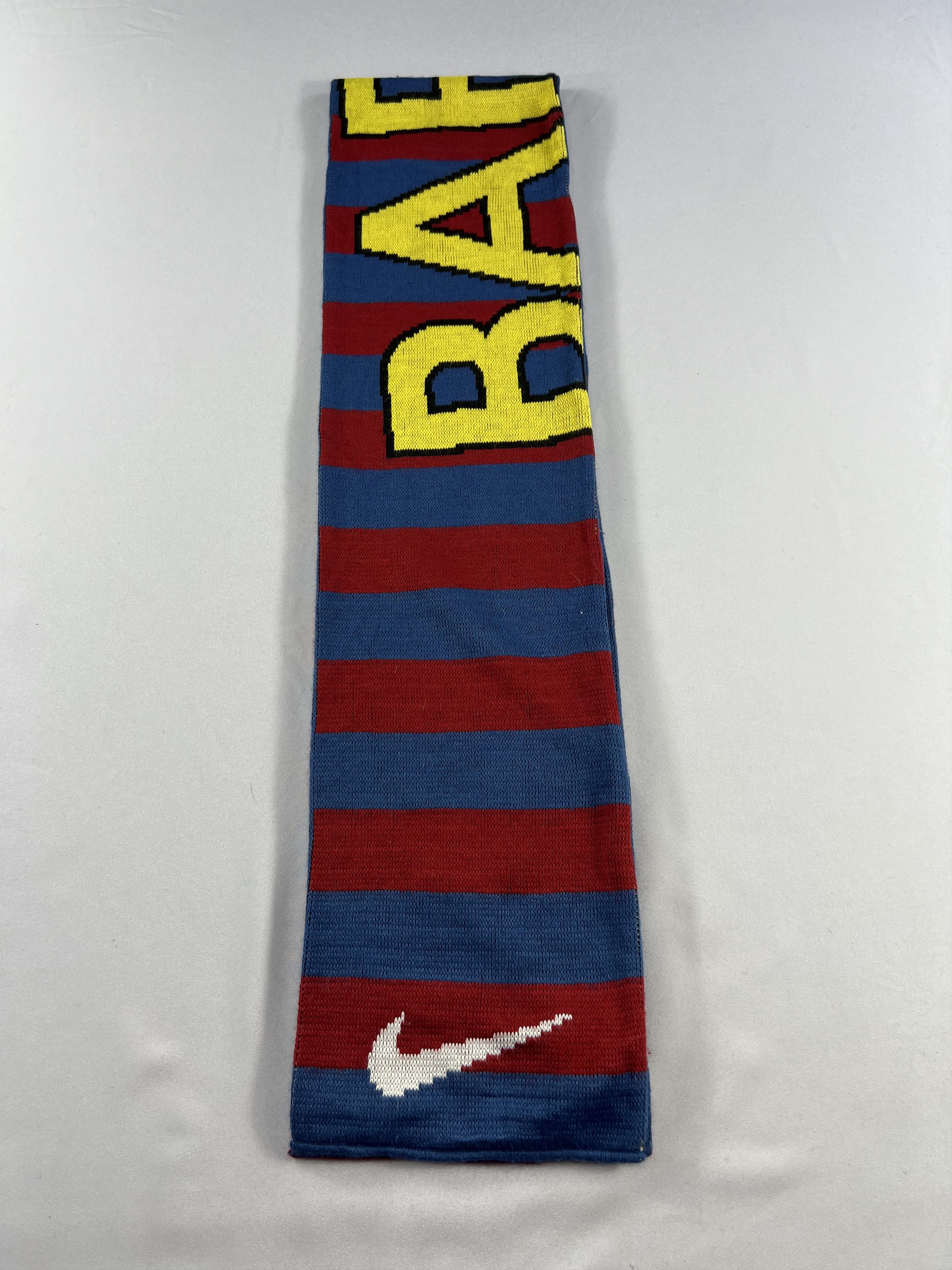 Vintage F. C. Barcelona Scarf / Muffler / Neckwear P1002 Size ONE SIZE - 3 Thumbnail
