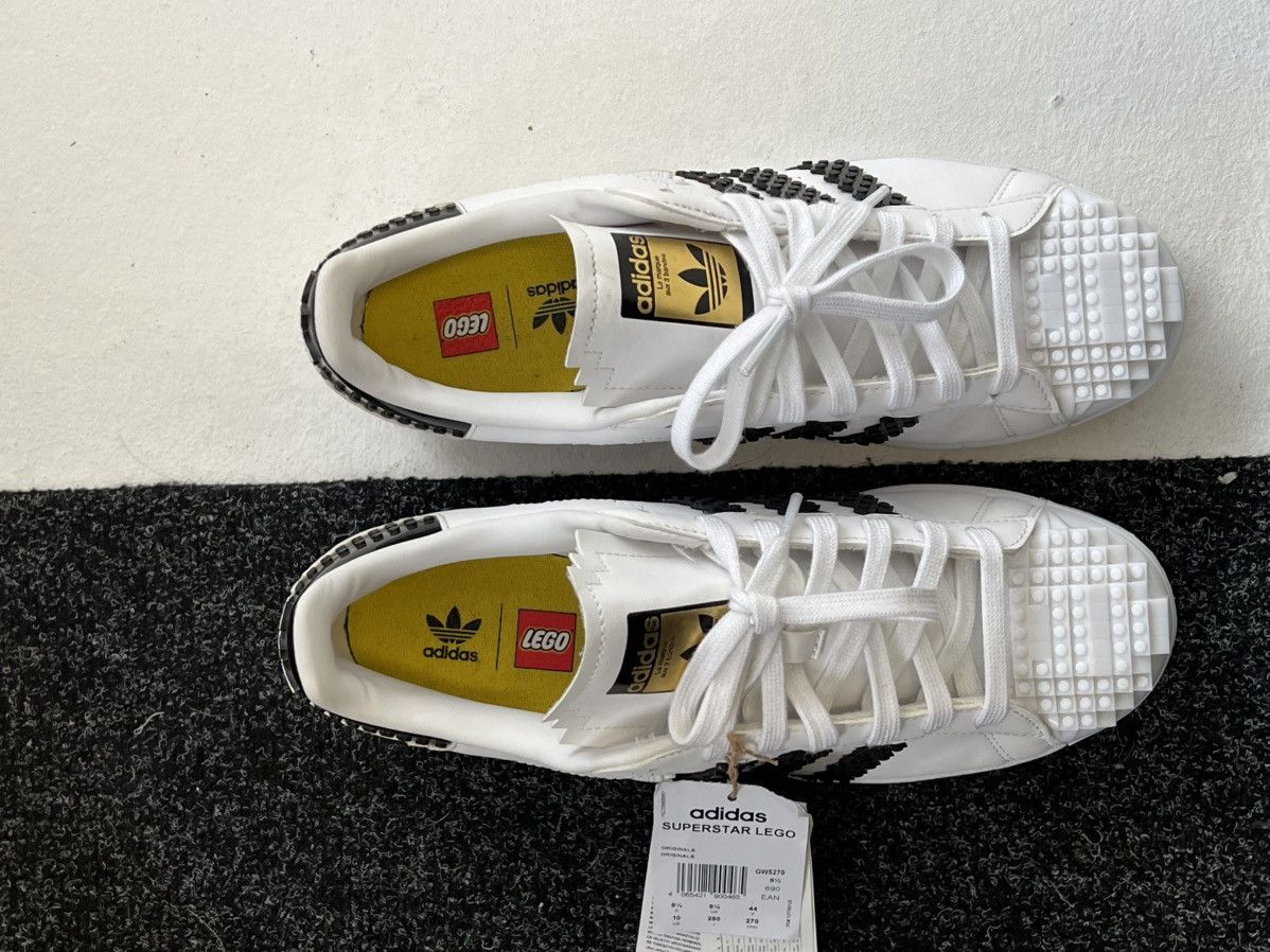 Adidas × LEGO Adidas Superstar Lego Size US 10 / EU 43 - 4 Thumbnail
