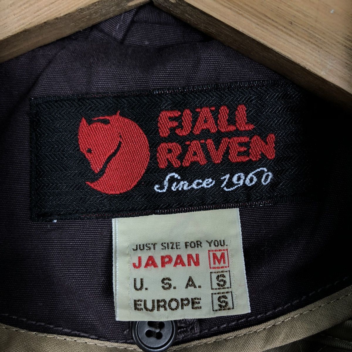 Fjallraven 🔥90’s Vintage Hunting Survival Jacket Fjallraven Cargo Size US S / EU 44-46 / 1 - 13 Thumbnail