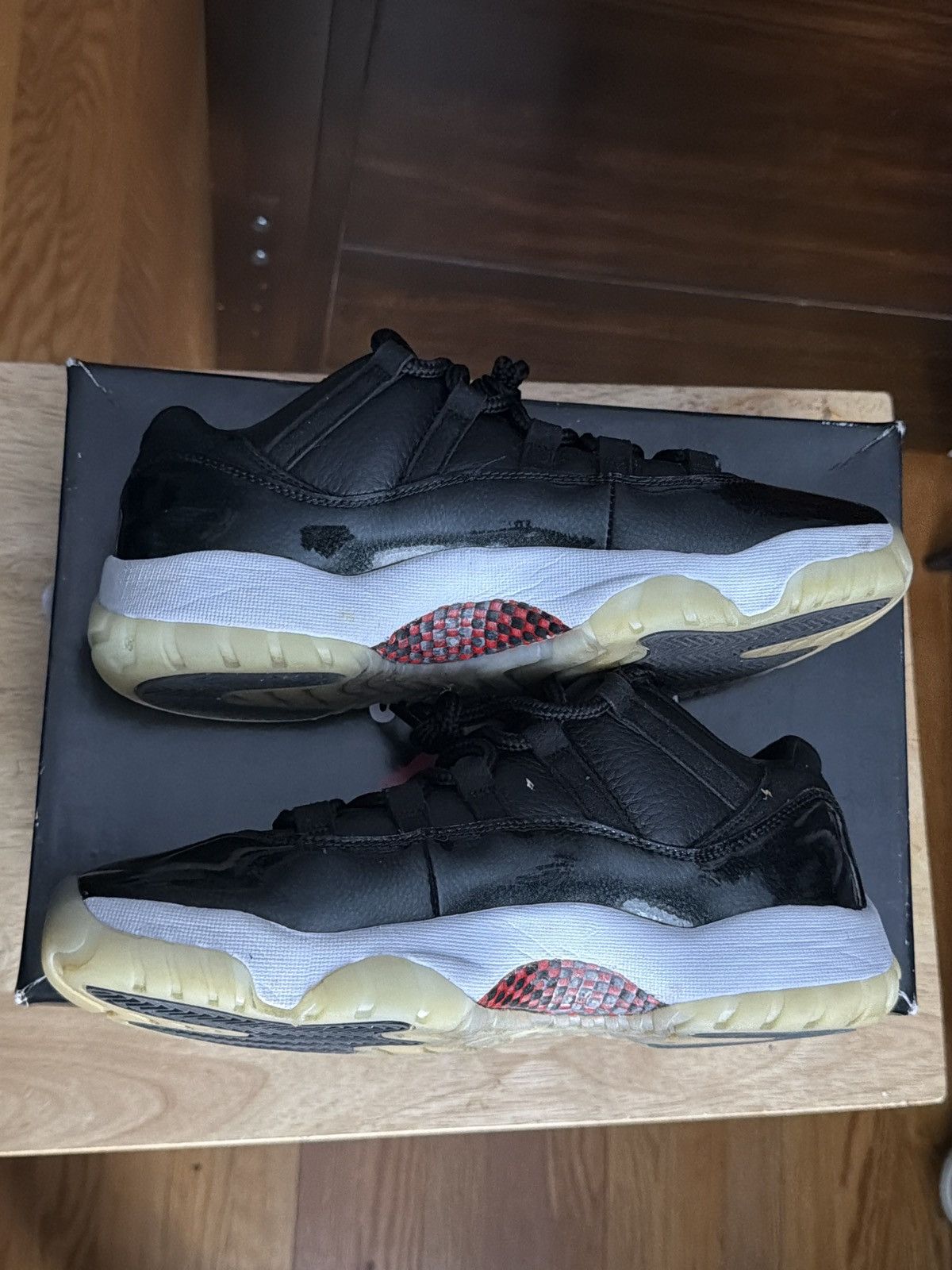 Jordan Brand Air Jordan 11 Retro Low Size US 9.5 / EU 42-43 - 2 Thumbnail