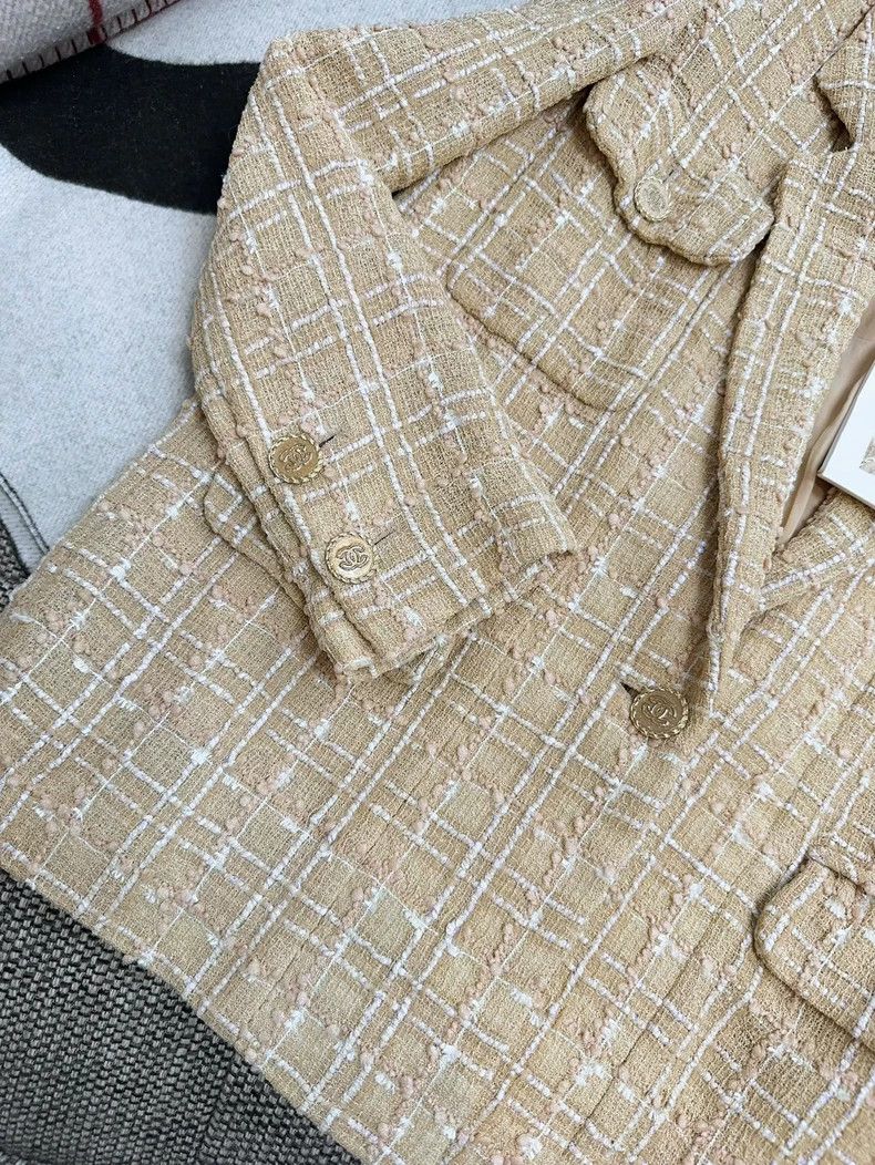 Chanel Chanel 19S Beach Series Gold Plaid Suit Size XS / US 0-2 / IT 36-38 - 5 Thumbnail