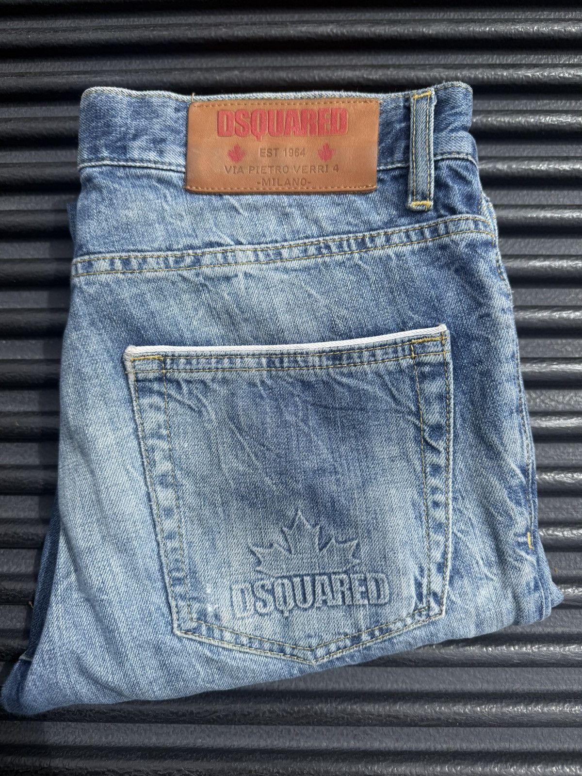 Dsquared2 Dsquared2 distressed denim jeans Size US 32 / EU 48 - 1 Thumbnail