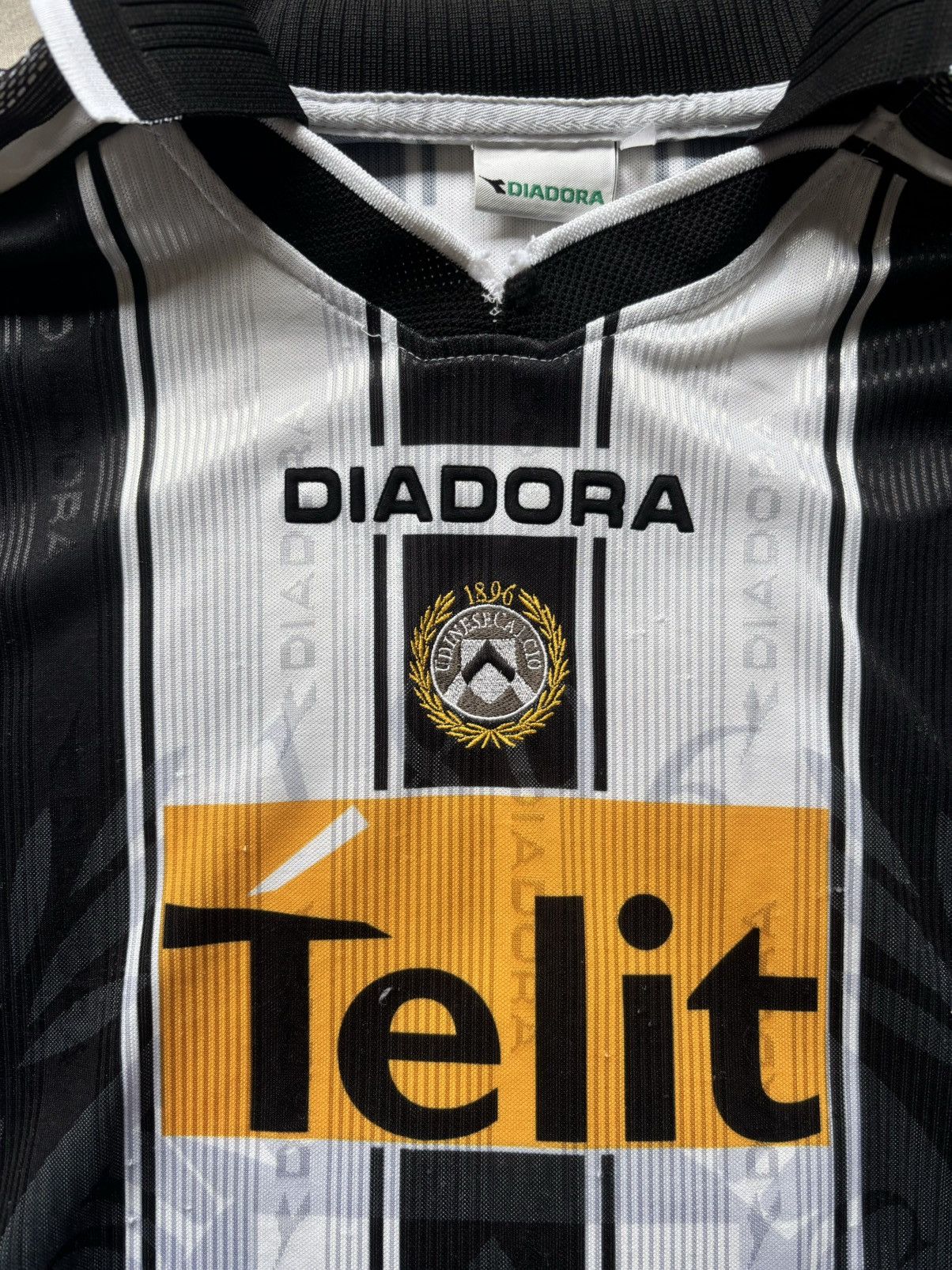 Diadora Udinese 2000-01 home jersey Size US XL / EU 56 / 4 - 3 Thumbnail