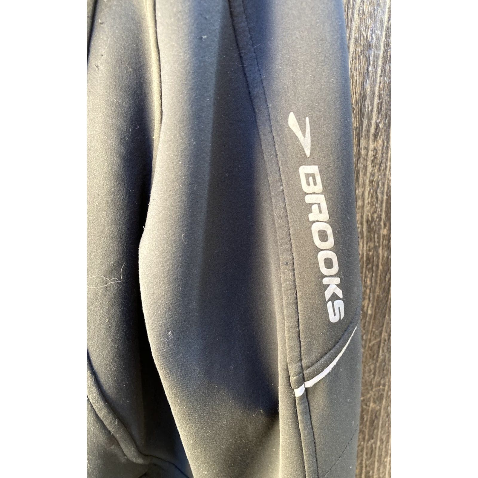 Brooks Brooks Running Women's Black Full-Zip Activewear Sweater M Embroidered Flawed Size M / US 6-8 / IT 42-44 - 5 Thumbnail