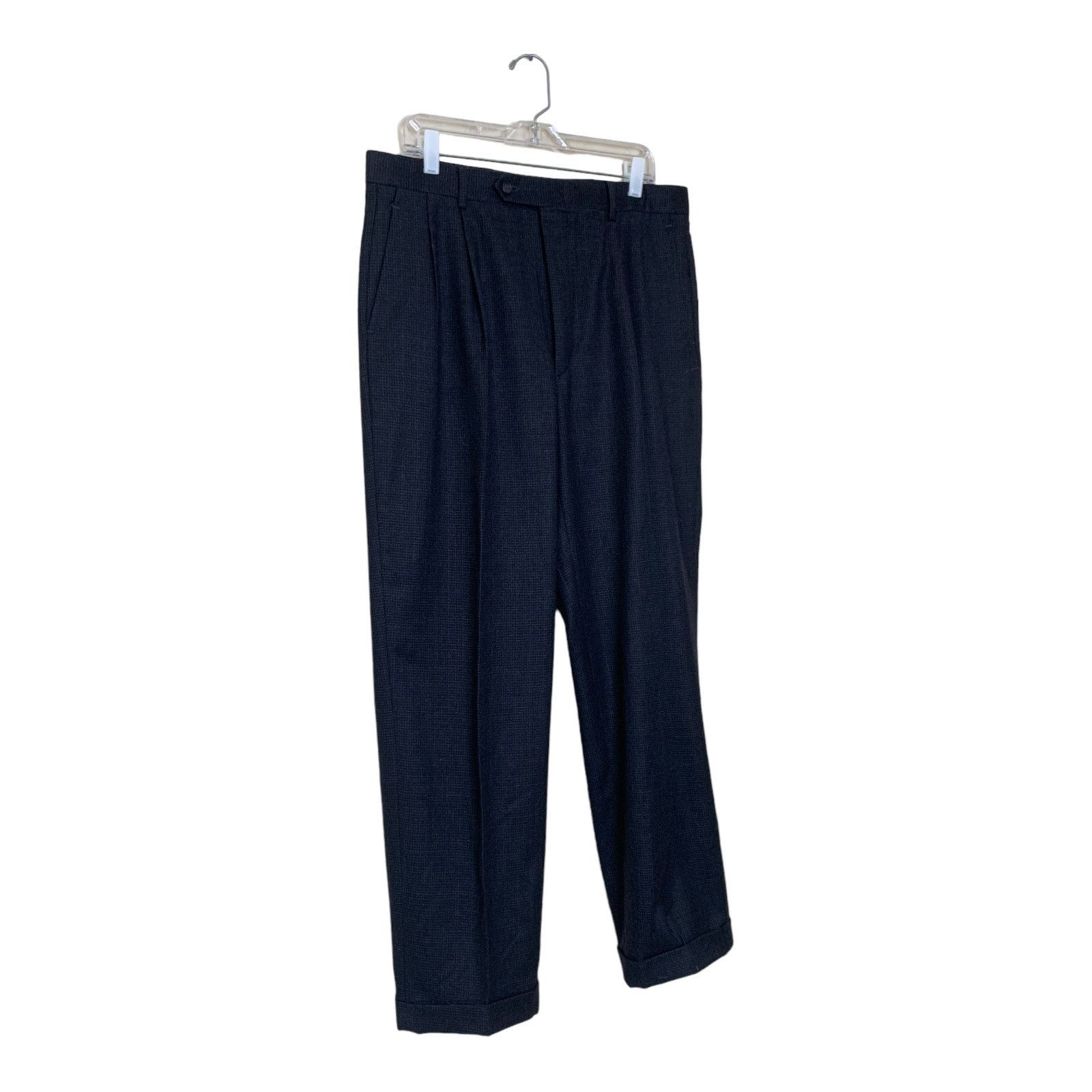 Jos. A. Bank JoS A. Bank gray plaid wool pleated pants size 36" X 31" Size US 36 / EU 52 - 5 Thumbnail