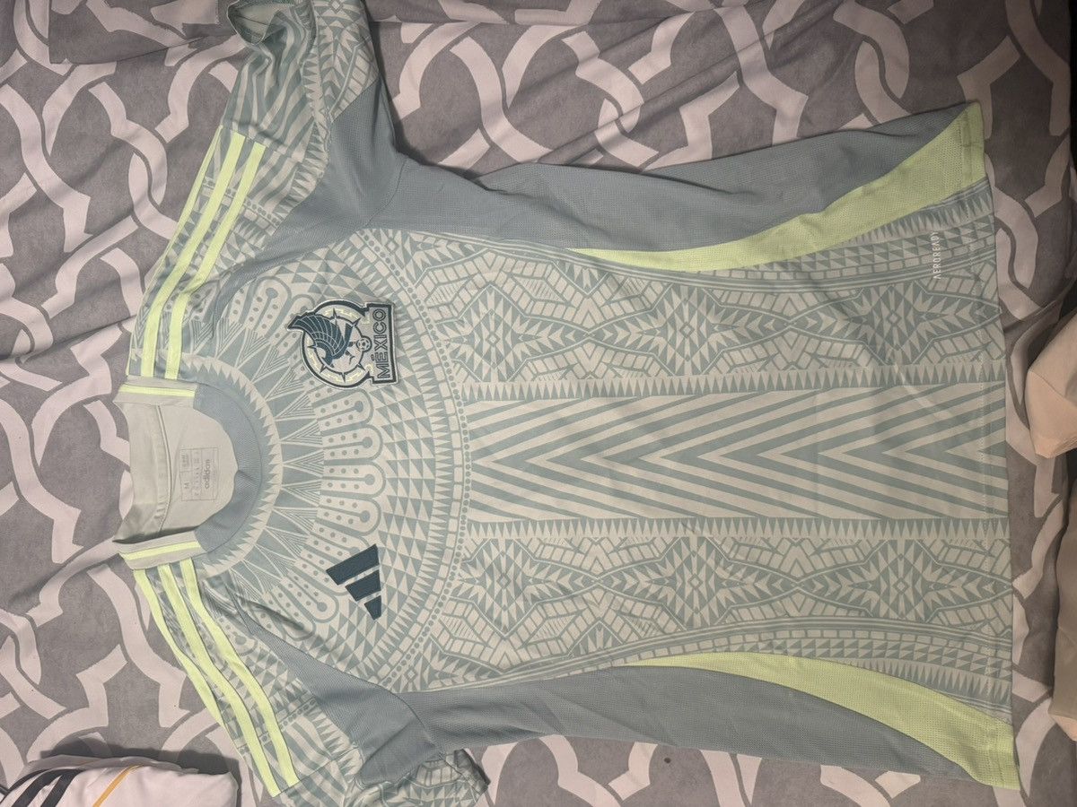 Adidas 24/25 Mexico Away Size US M / EU 48-50 / 2 - 1 Thumbnail