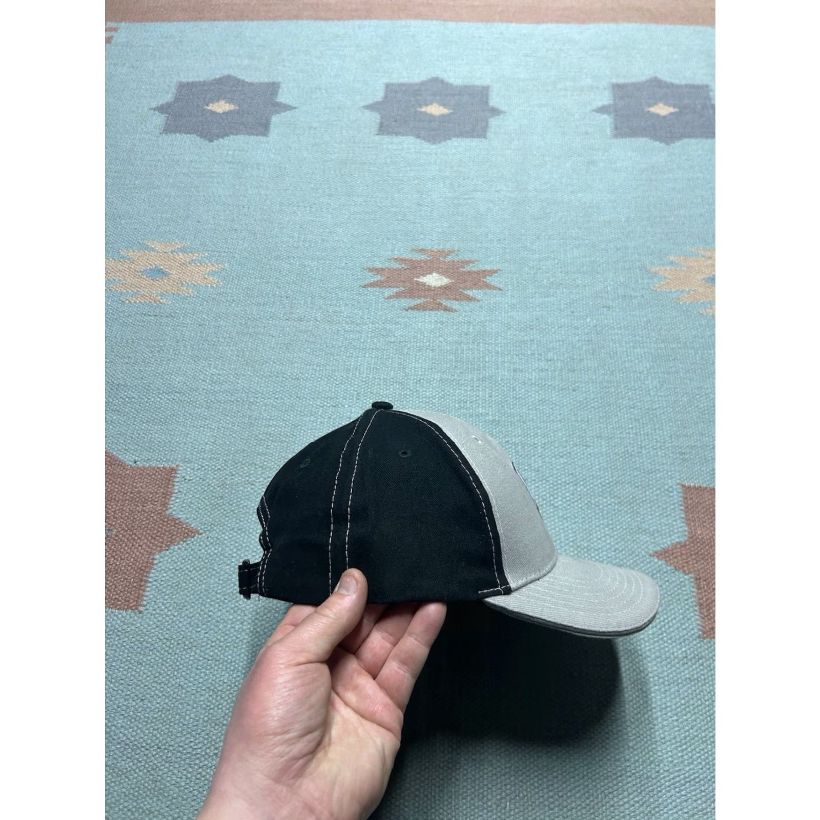 Vintage **ADJUSTABLE EMBRODIRY BLACK LG SEEDS STRAPBACK HAT CAP** User: **ADJUSTABLE EMBROIDERED LG SEEDS BLACK STRAPBACK HAT CAP** Size ONE SIZE - 8 Thumbnail