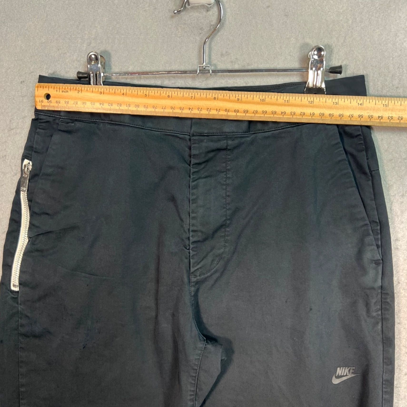 Nike Nike Mens Size 28 Black Cropped Tapered Chino Pants Drawstring Size US 28 / EU 44 - 6 Thumbnail