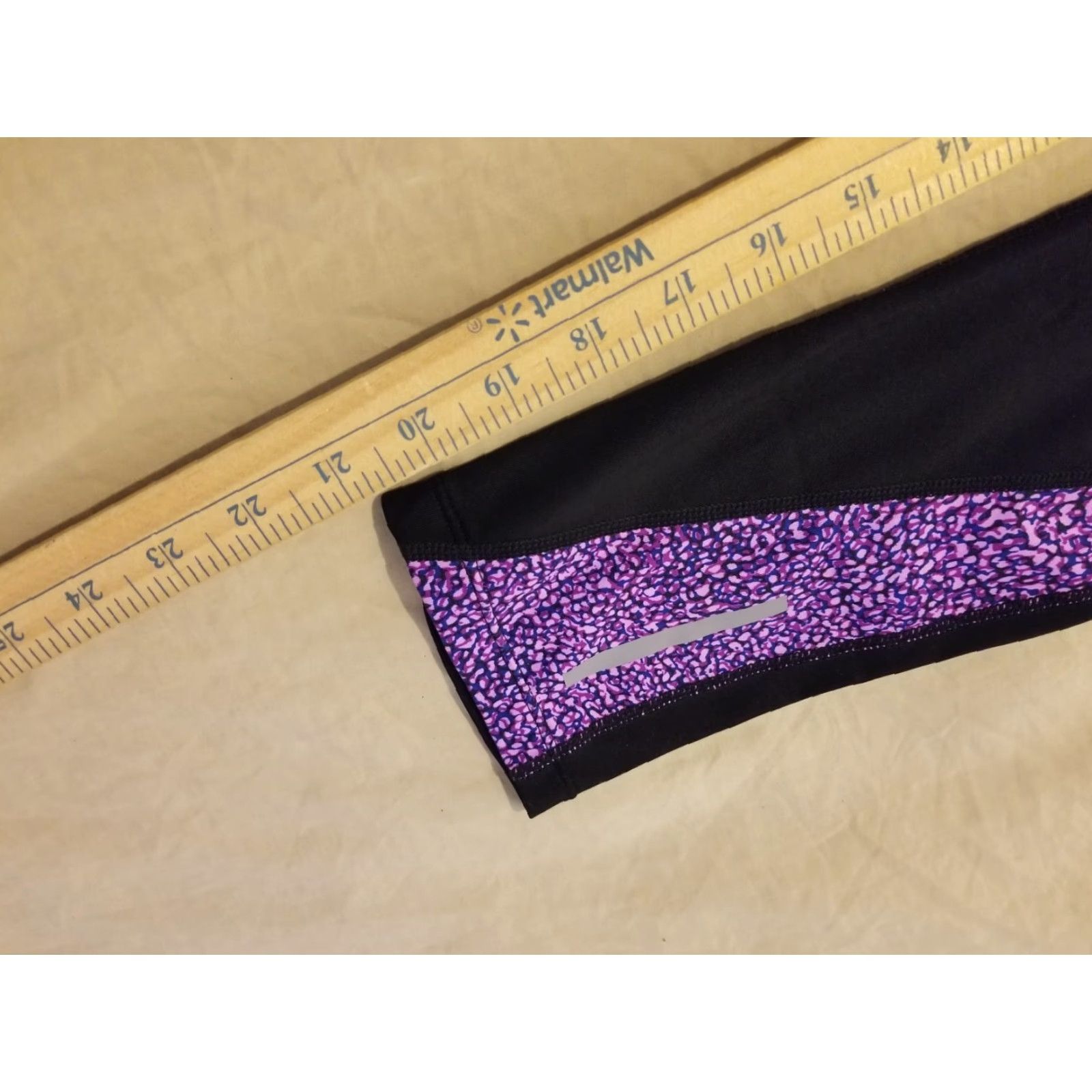 Nike Womens Nike Pants S Small Black Athletic Gym Workout Capri Size 28" / US 6 / IT 42 - 7 Thumbnail