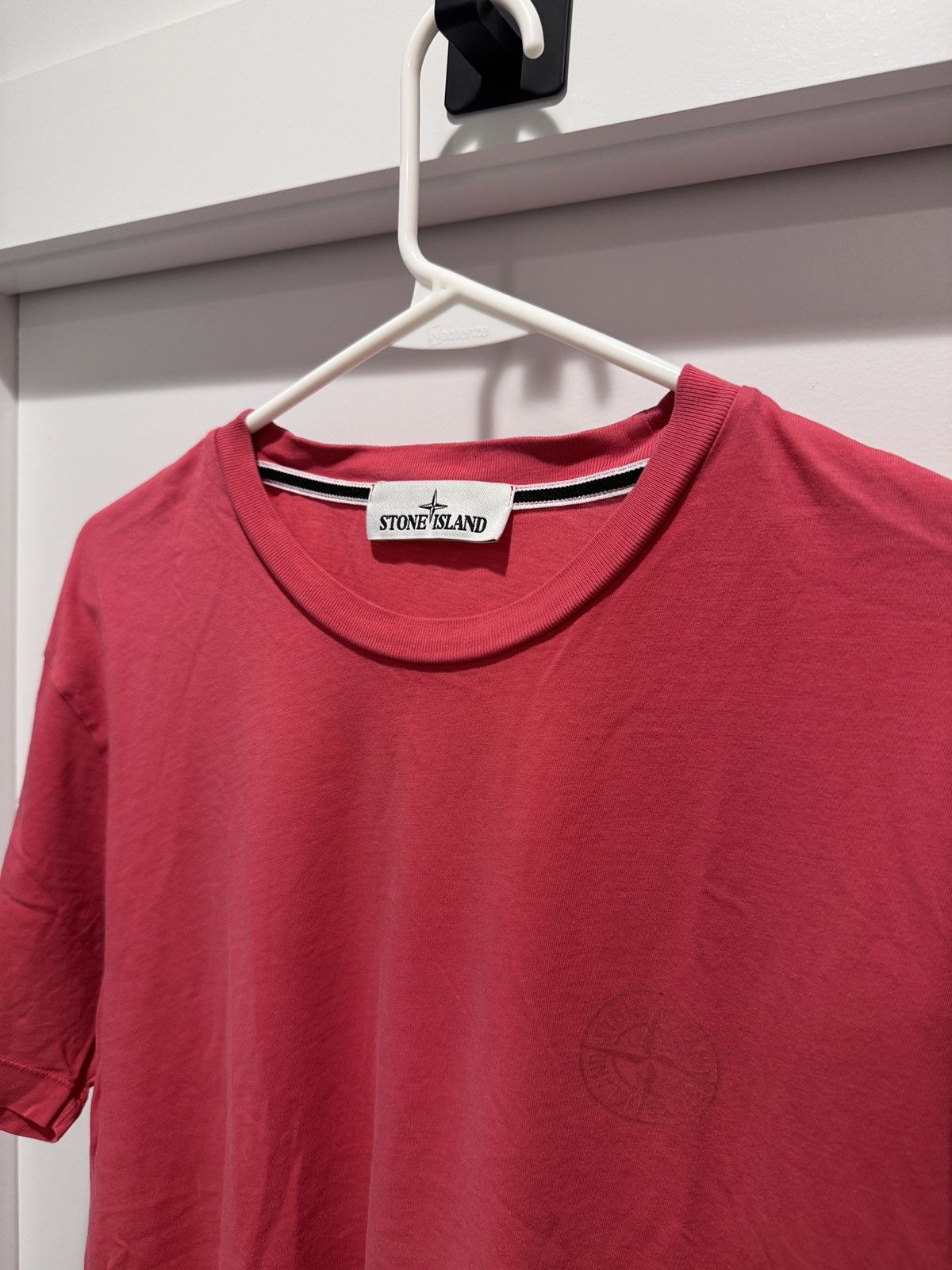 Stone Island Stone Island Compass Logo Fuchsia Pink Tee Size XL (fits L) Size US XL / EU 56 / 4 - 5 Thumbnail