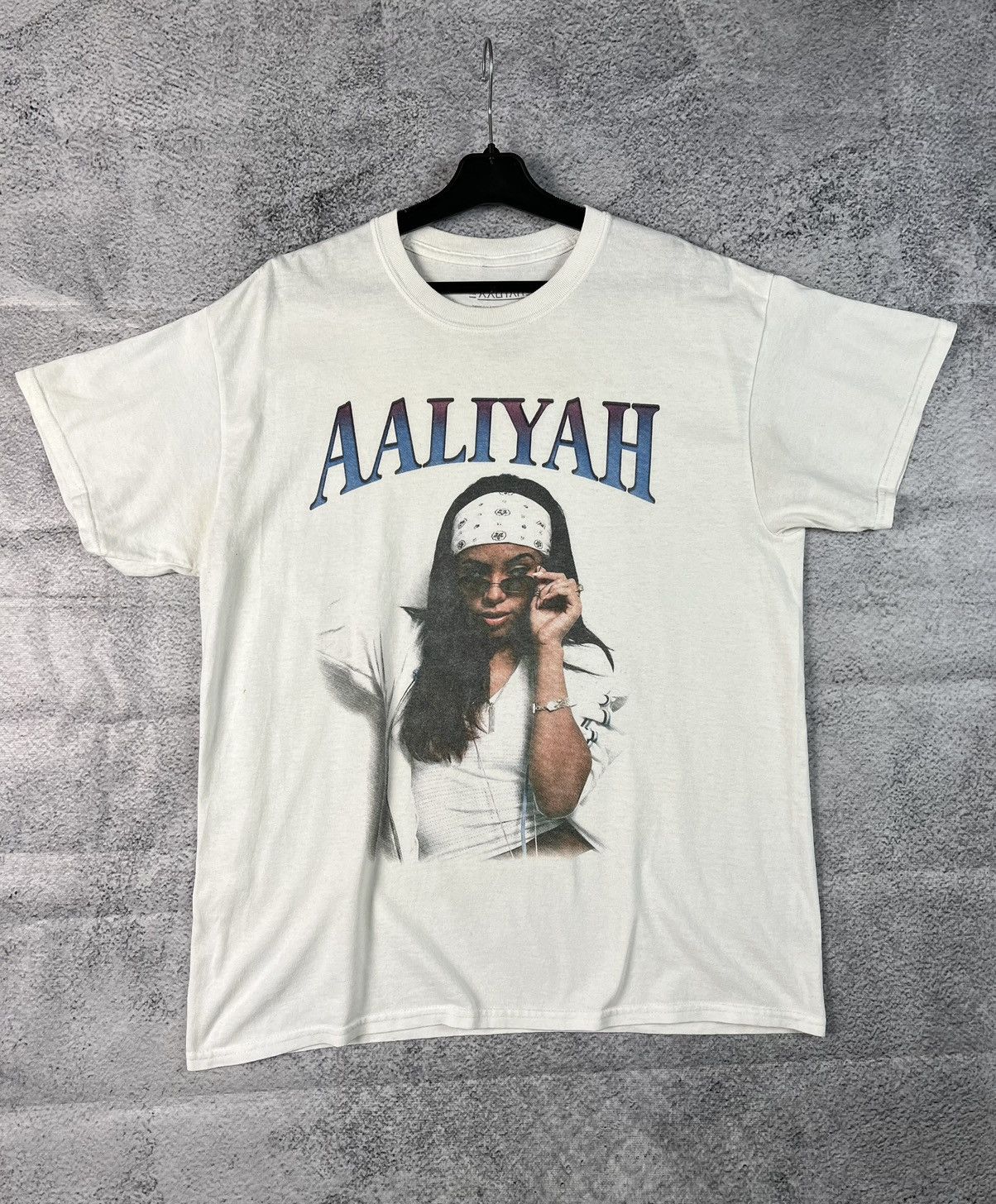 Band Tees Aaliyah merchandise T-shirt Size US S / EU 44-46 / 1 - 2 Thumbnail