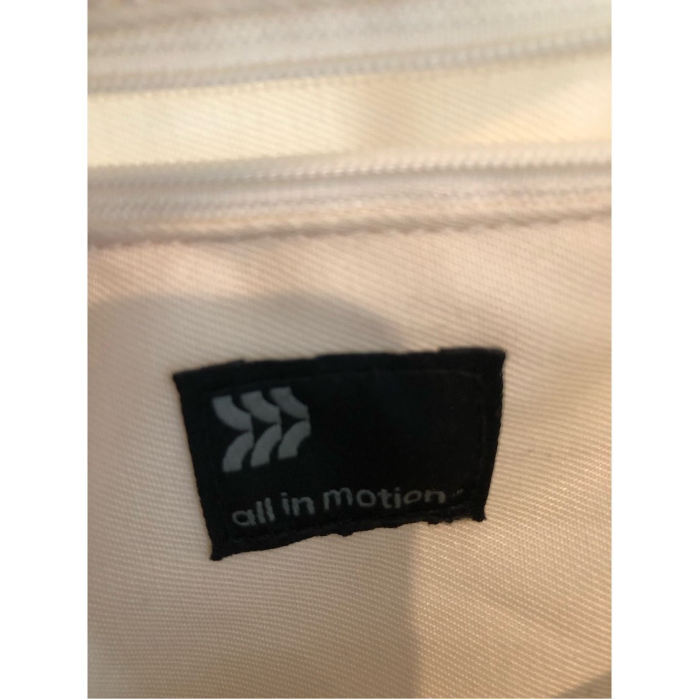 Other All in Motion Women’s Cream Puffer Style Shoulder Bag Size ONE SIZE - 8 Thumbnail