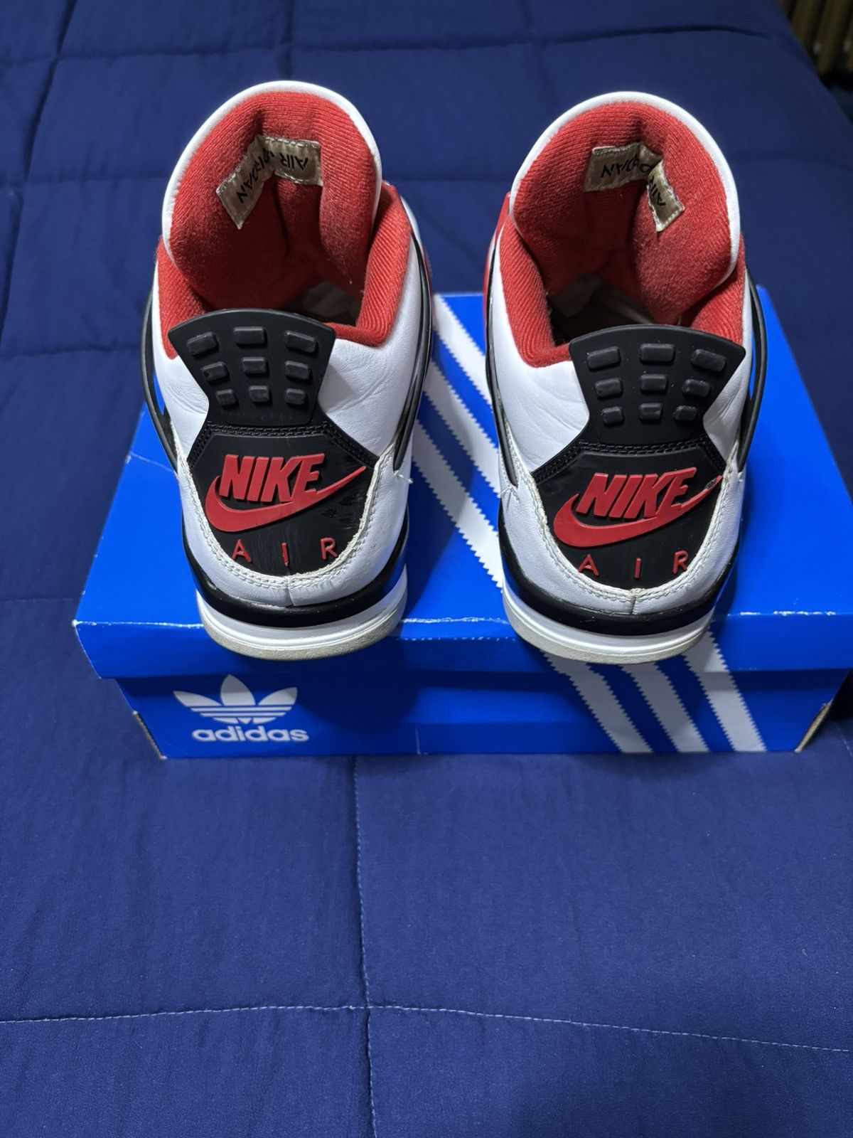 Jordan Brand Jordan 4 Retro OG Fire Red 2020 Size 10 Size US 10 / EU 43 - 5 Thumbnail