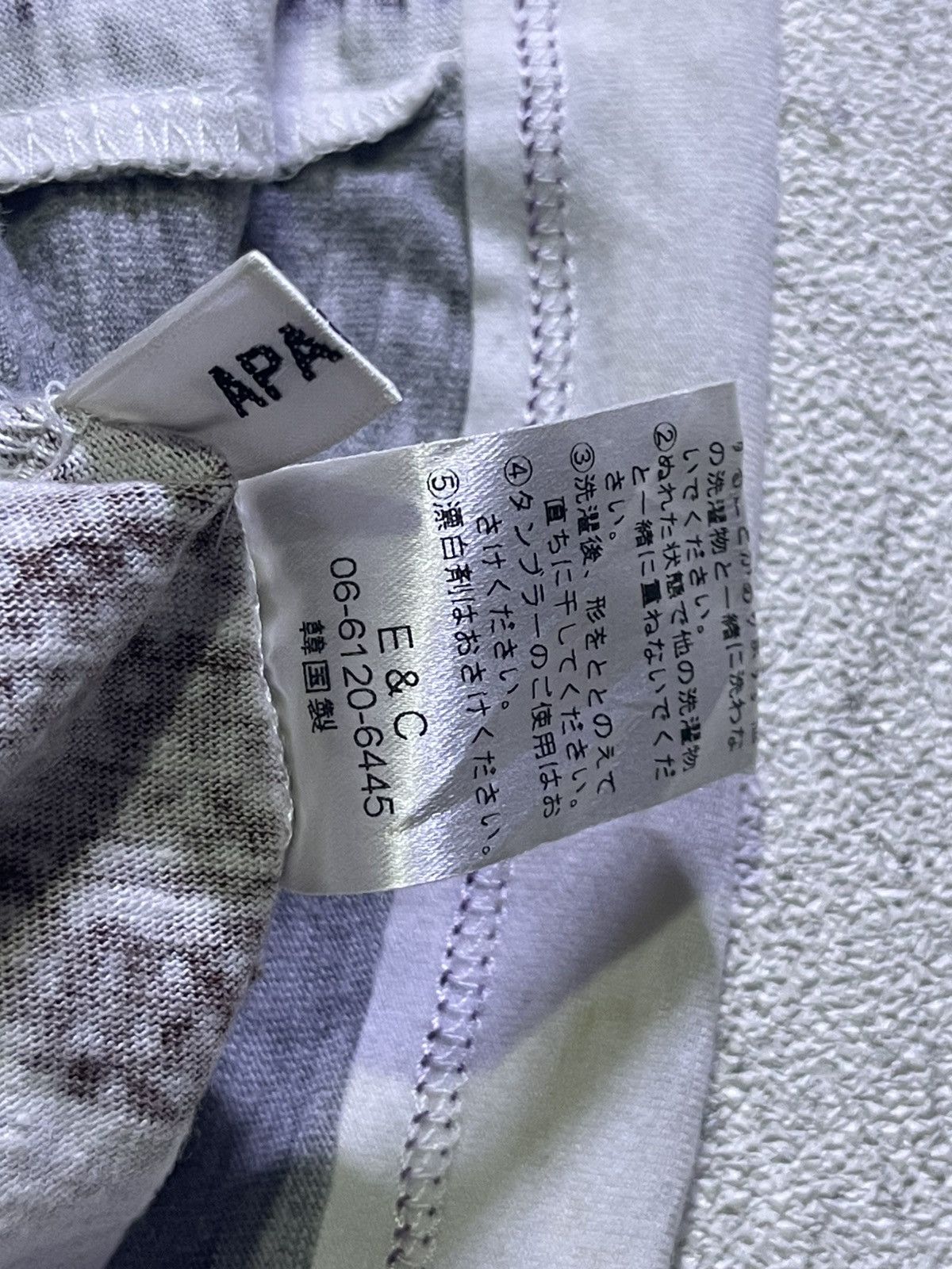 Japanese Brand Y2K APAISER women's short tshirt with embroidery motif rare Size S / US 4 / IT 40 - 8 Thumbnail