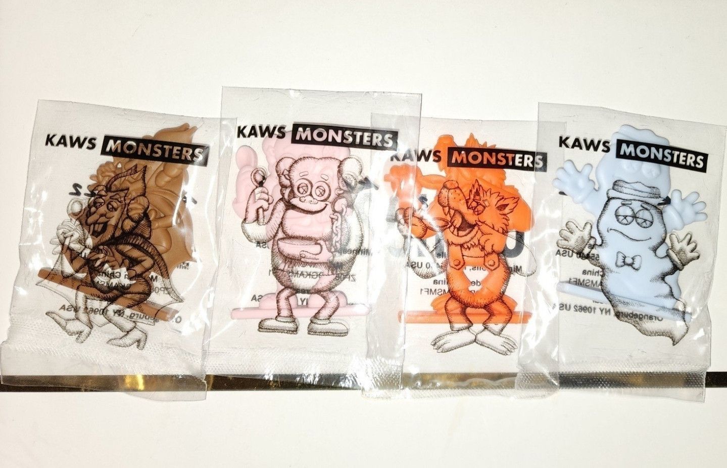 Kaws KAWS Monsters acrylic boxes and figures Size ONE SIZE - 3 Thumbnail
