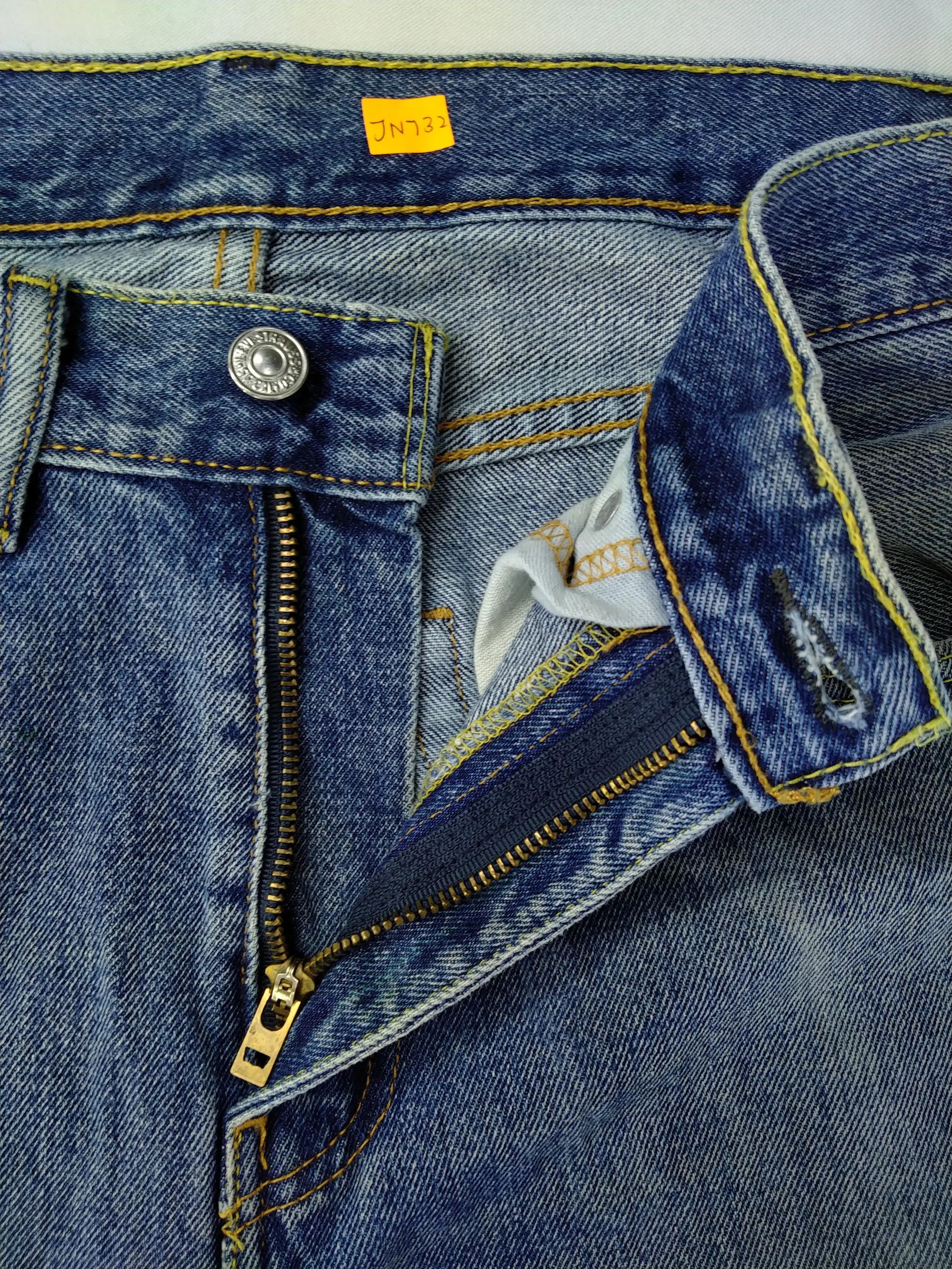 Levi's Vintage Levi's 505 Blue Wash Denim 31x33 -JN732 Size US 31 - 6 Thumbnail