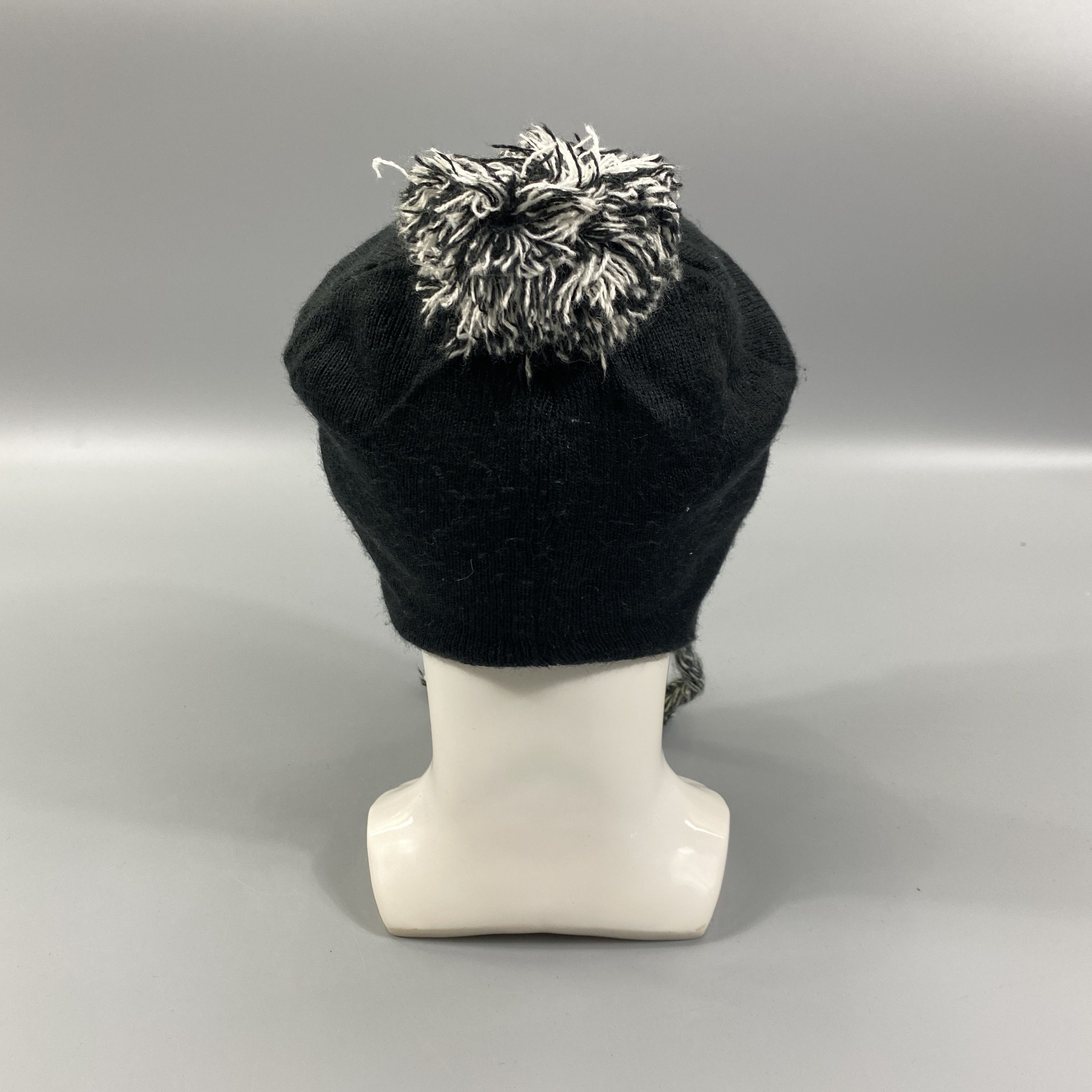 Japanese Brand Peace Ear Flap Snow Cap -BN1097 Size ONE SIZE - 3 Thumbnail