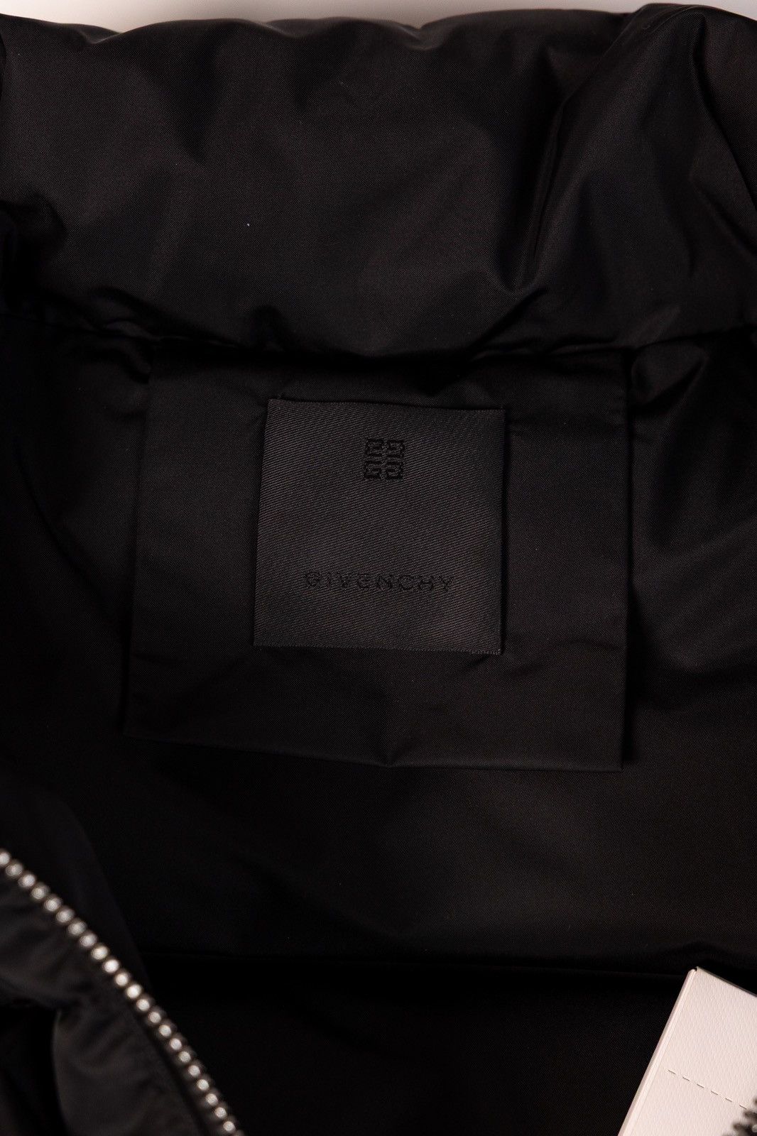 Givenchy Givenchy Buckle Puffer Vest Size US L / EU 52-54 / 3 - 6 Thumbnail