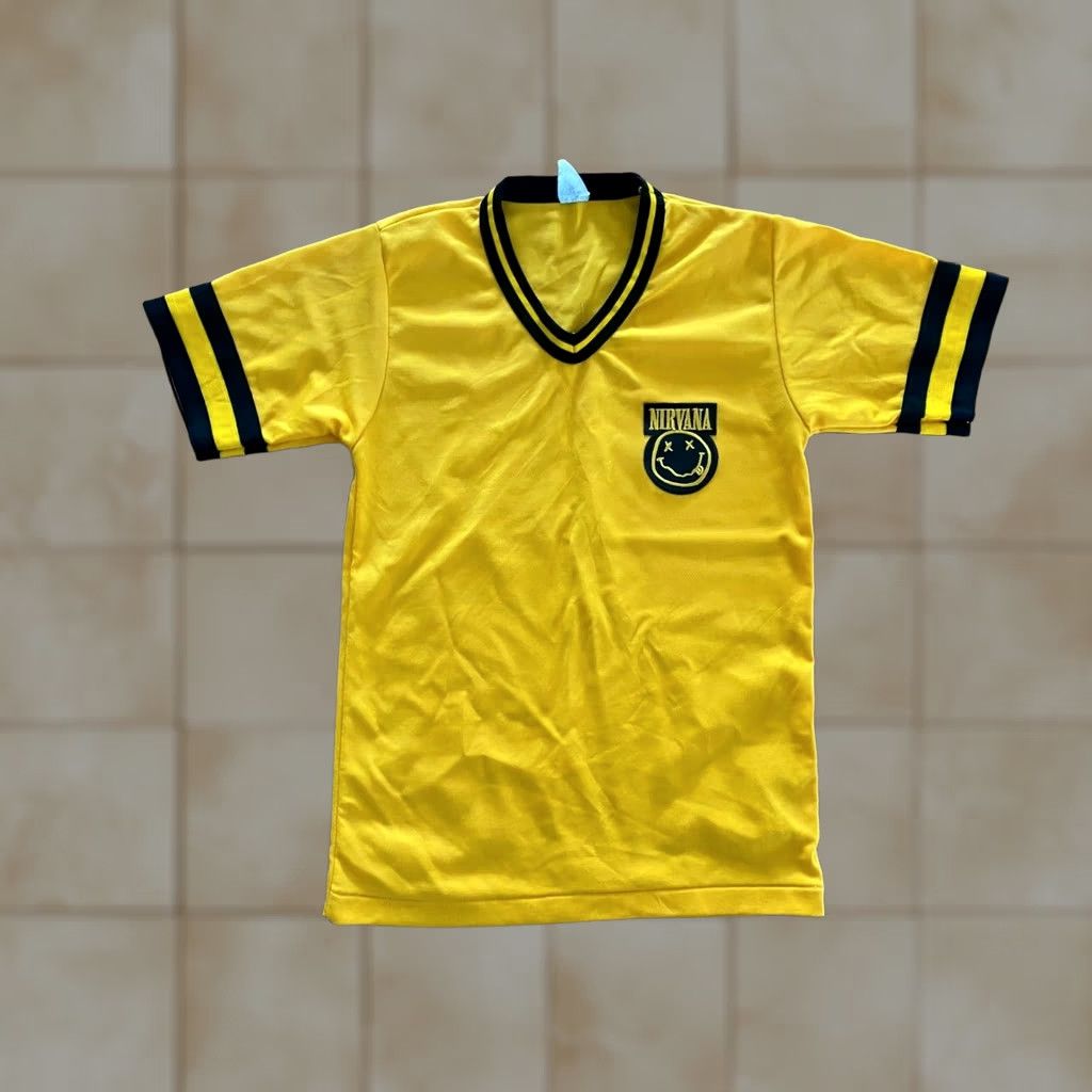 Vintage Nirvana Majestic Mens S T-Shirt Baseball Jersey Yellow Patch Grunge Vintage Band Rare Shirt Size US S / EU 44-46 / 1 - 1 Thumbnail