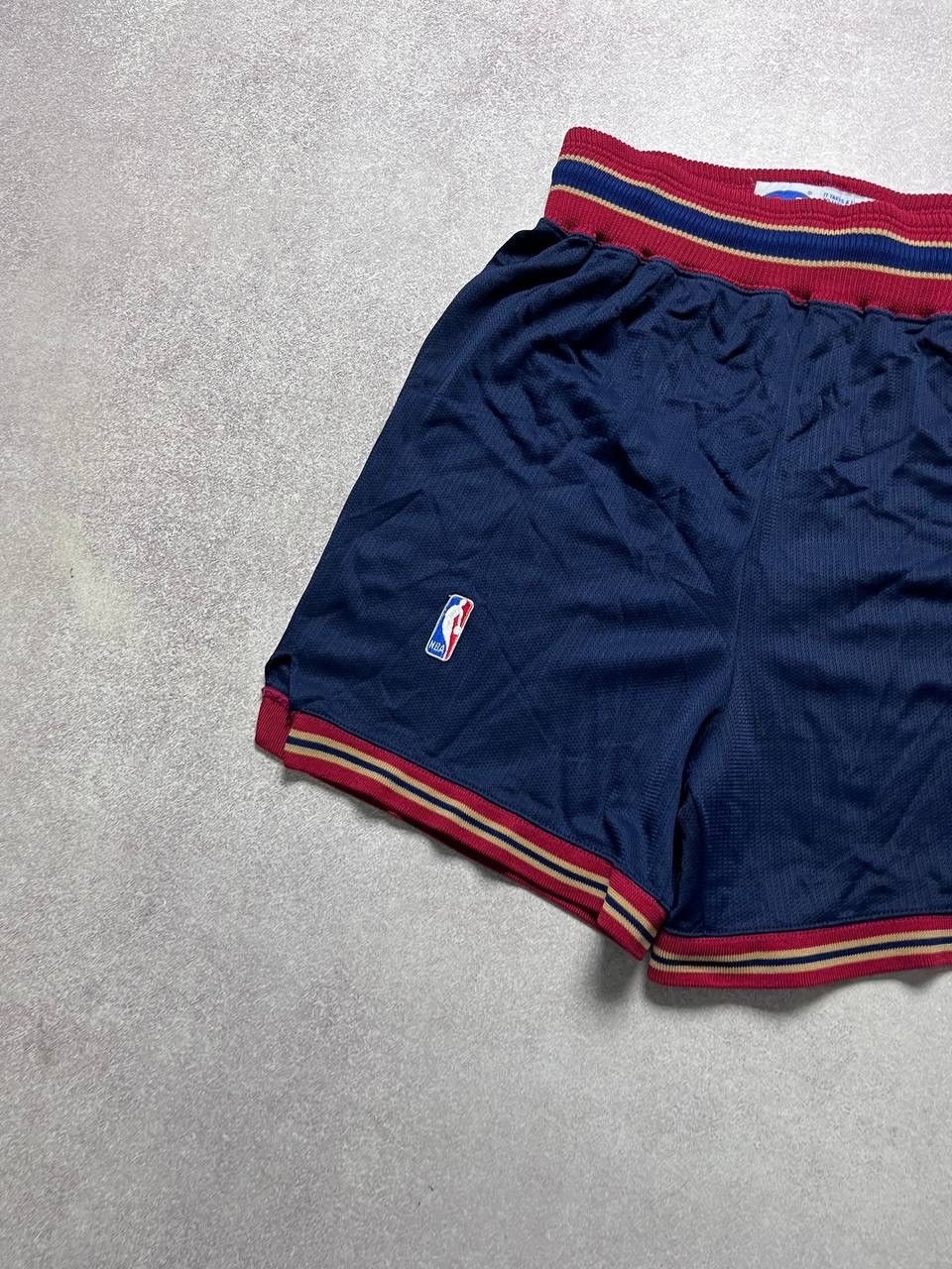 Vintage Vintage NBA Champion Denver Basketball Shorts S Size US 31 - 3 Thumbnail