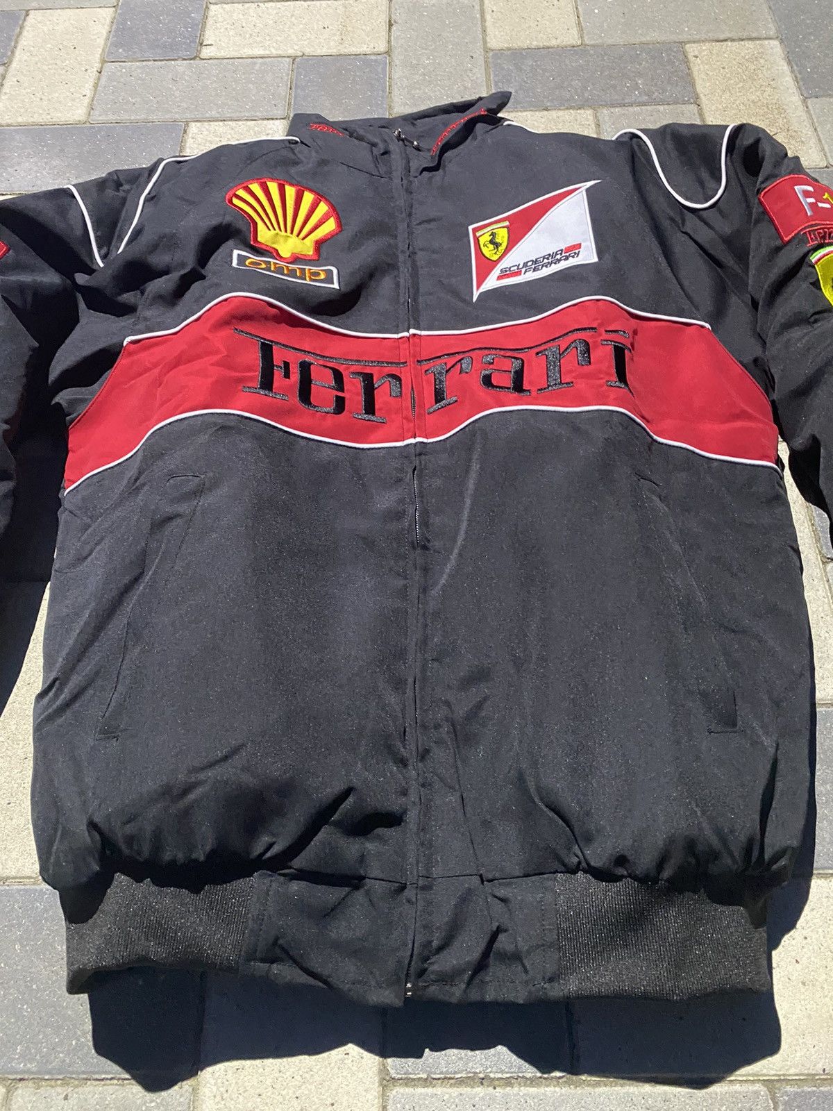 Formula 1 Vintage archive puffer jacket Ferrari racing Formula 1 shell Size US M / EU 48-50 / 2 - 9 Thumbnail