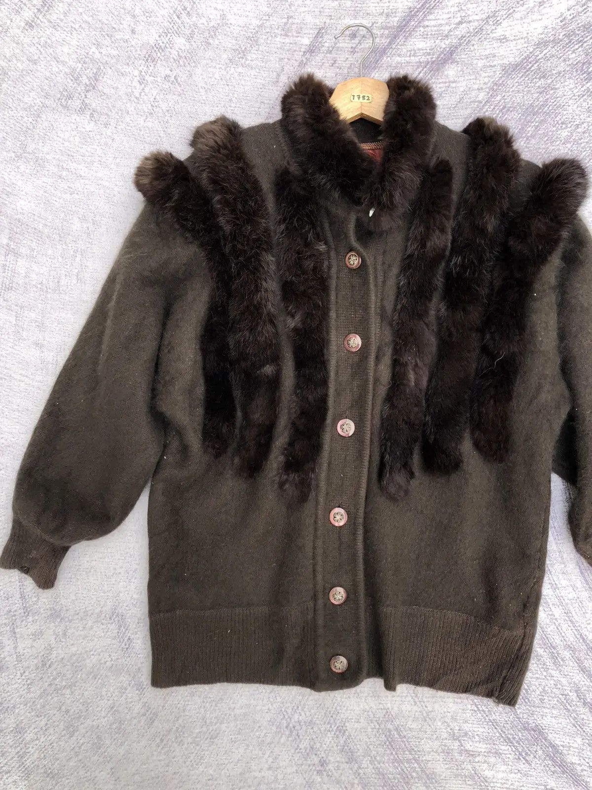 Japanese Brand Jacket Rabbit Trim Cardigan Winter Pattern Nice Design Size US M / EU 48-50 / 2 - 3 Thumbnail