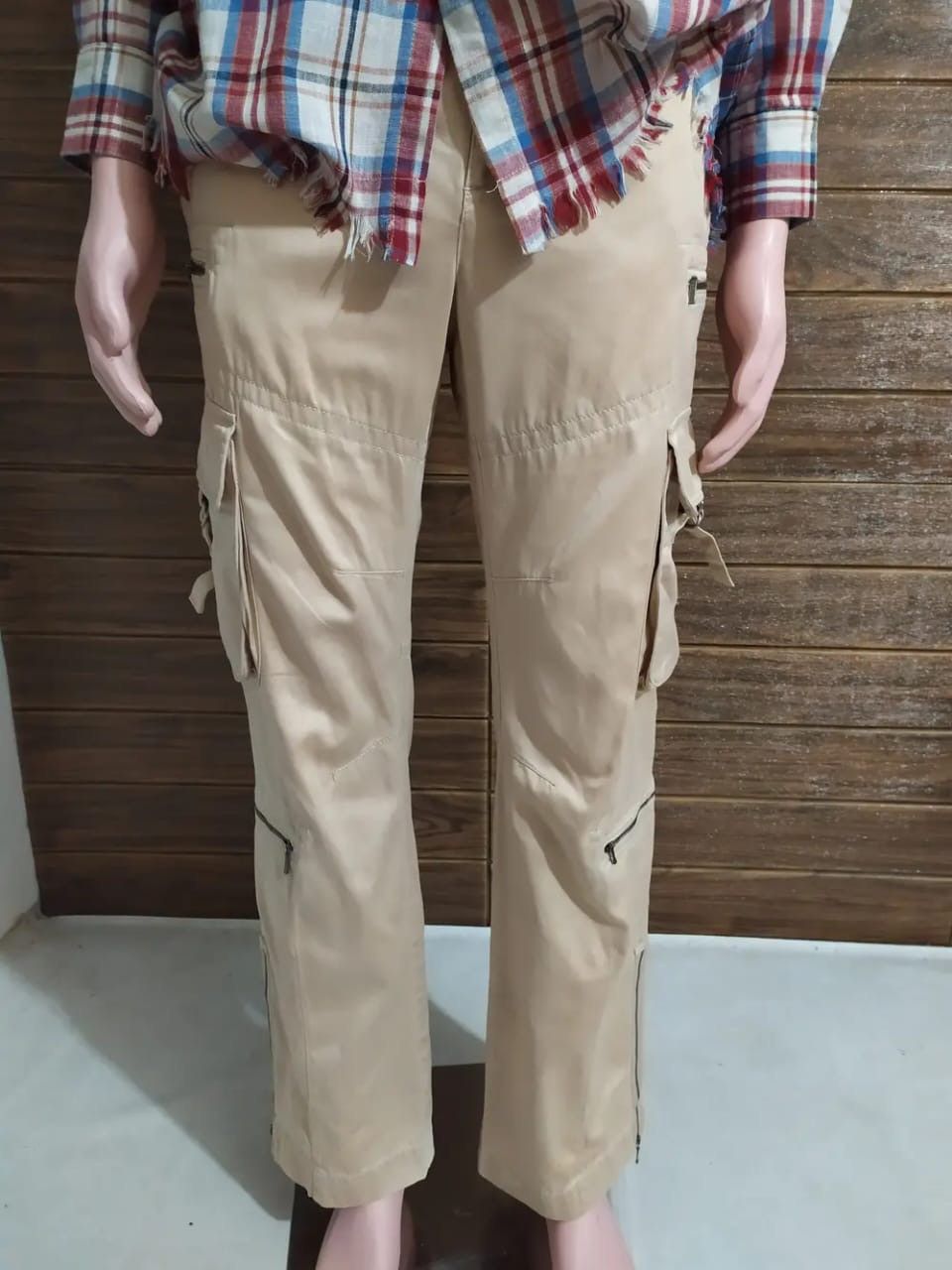 Banana Republic Banana Republic Multipocket Tactical Cargo Pants Size US 31 - 2 Thumbnail