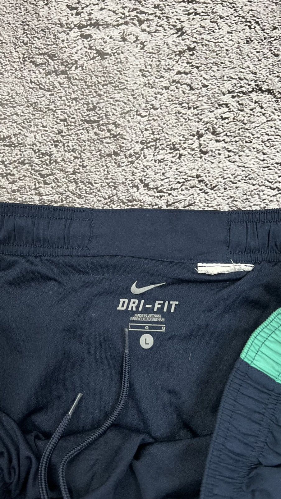 Nike Y2K FCB Barcelona vintage nike shorts Size US 34 / EU 50 - 5 Thumbnail