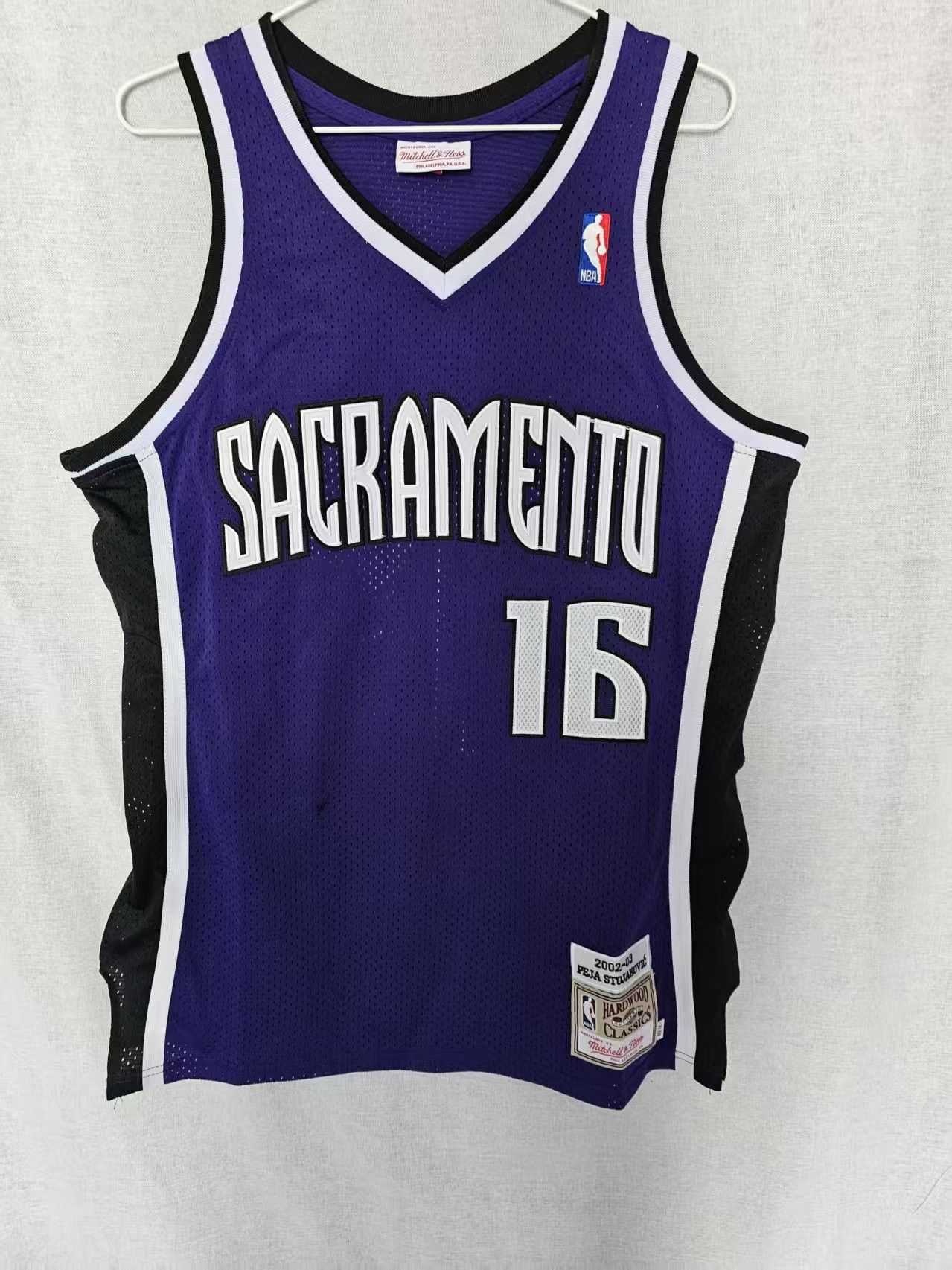 NCAA Sacramento Kings #16 Peja Stojaković Jersey Double Stitched Size US M / EU 48-50 / 2 - 1 Thumbnail