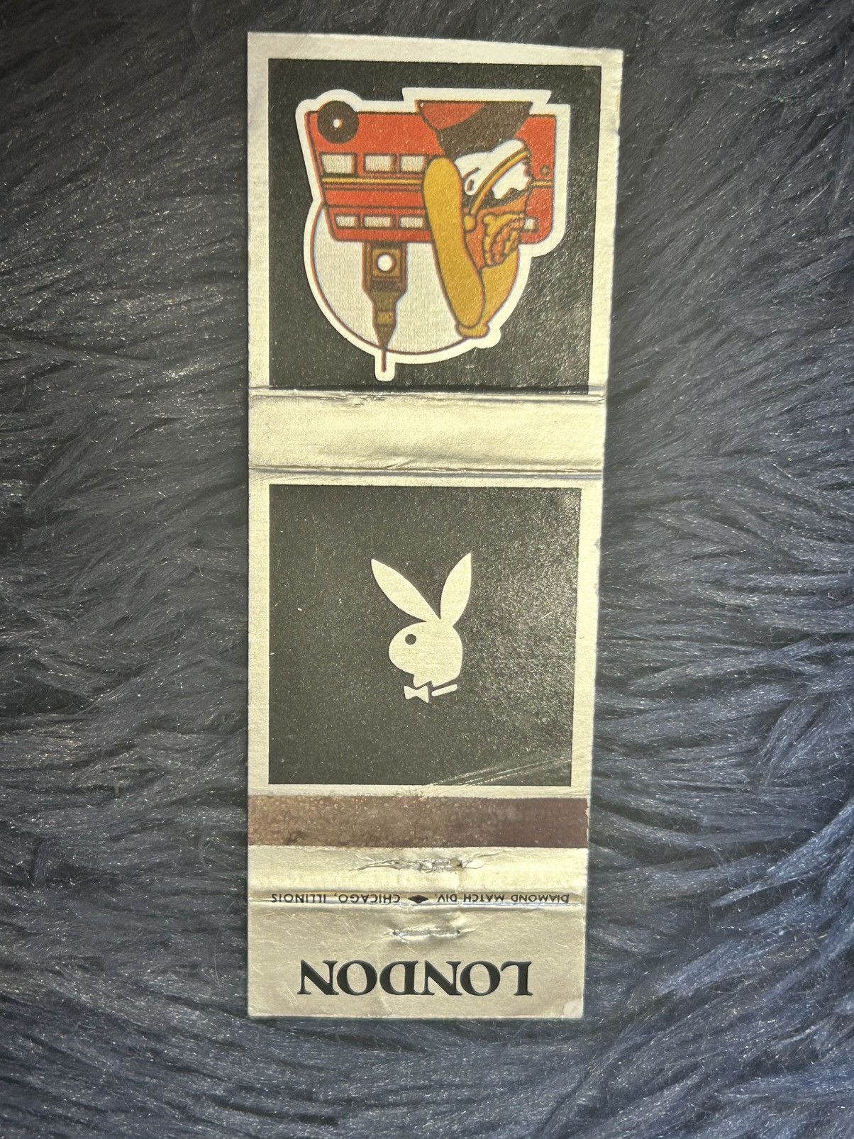 Handmade Handcrafted vintage 1978 matchbook playboy bunny necklace Size ONE SIZE - 4 Thumbnail