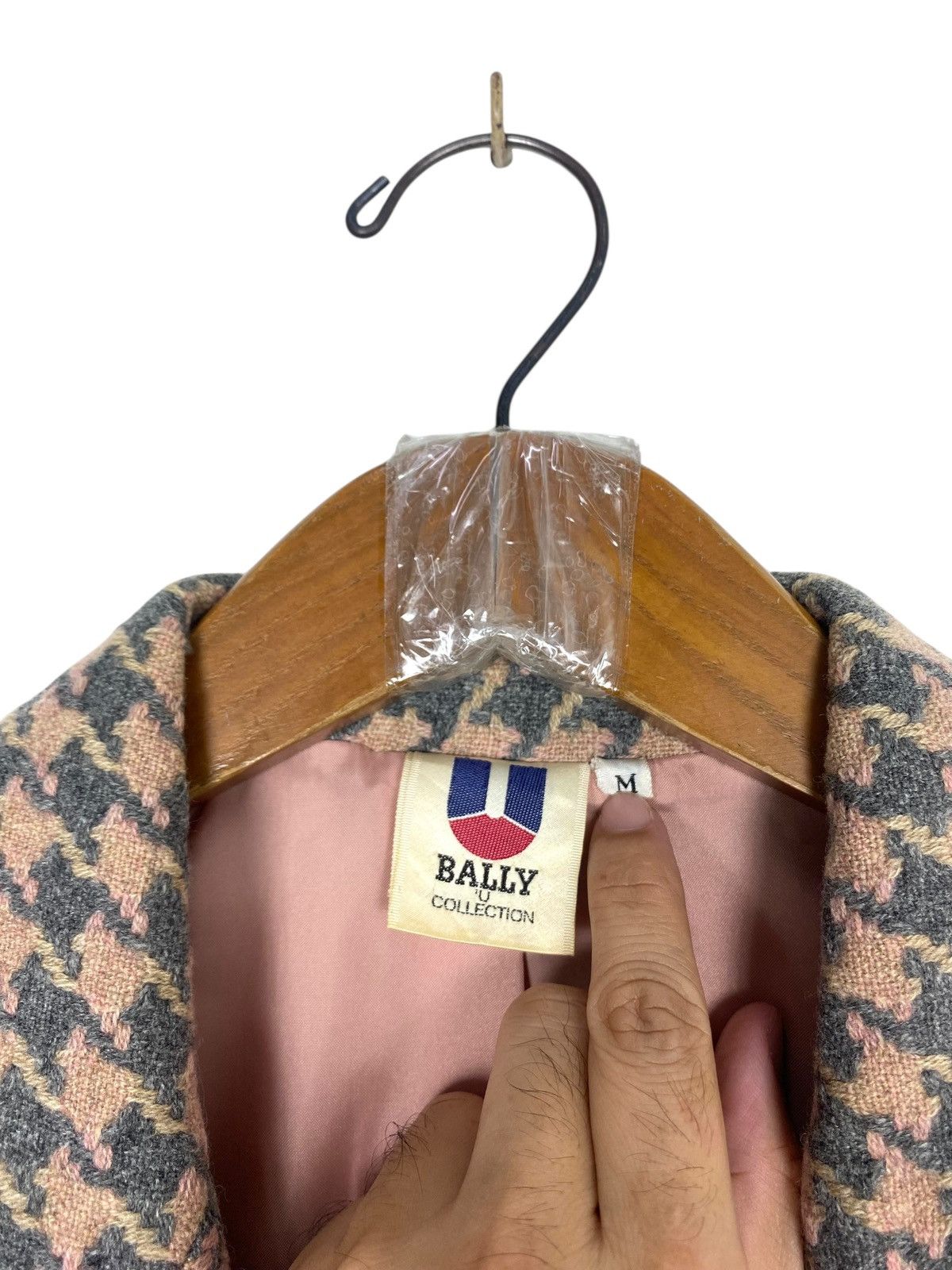 Bally Rare‼️Vintage Bally Collection Houndstooth Wool Coat Size M / US 6-8 / IT 42-44 - 6 Thumbnail
