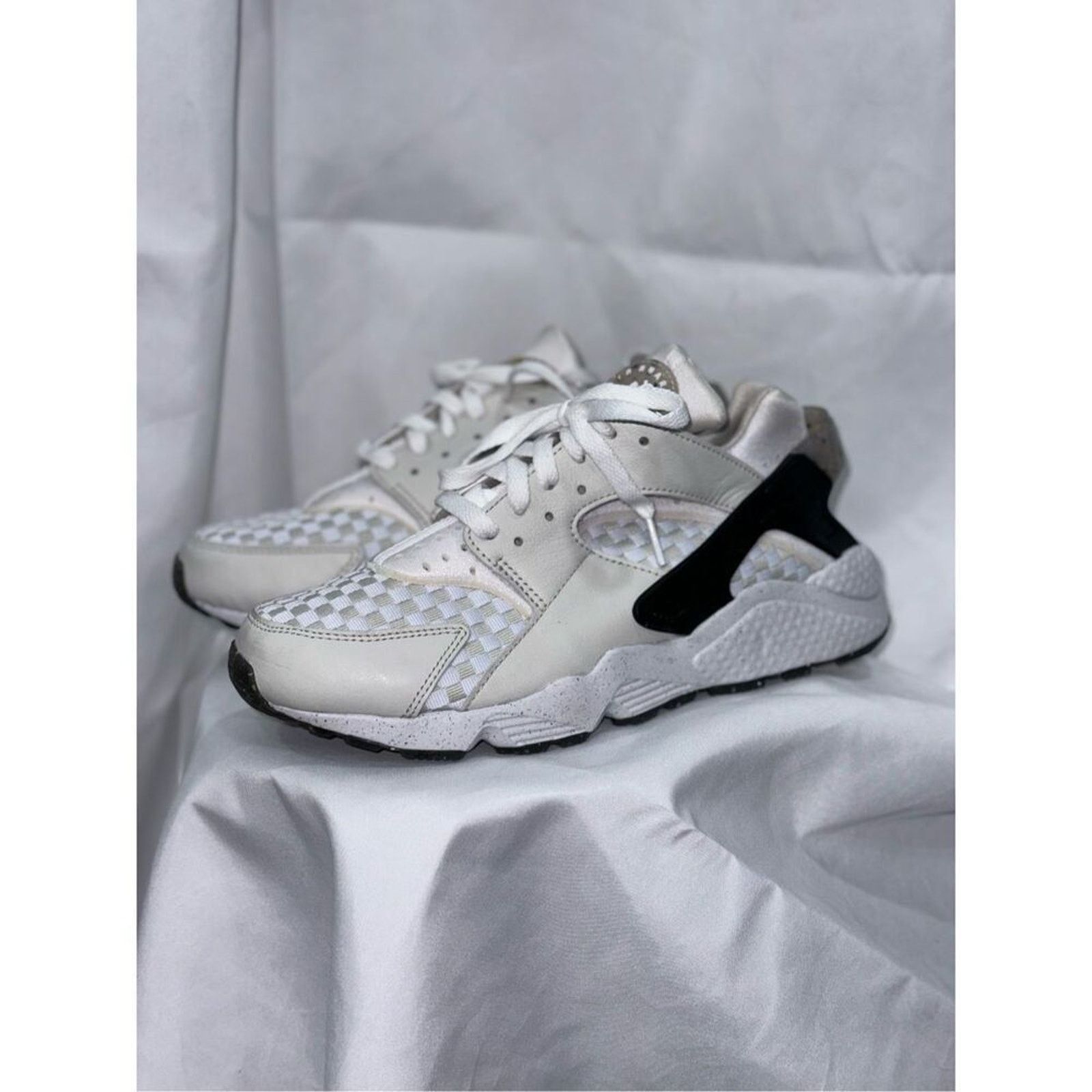 Nike Nike Air neutral white, tan, and black sneakers | Sz 8.5 Size US 8.5 / IT 38.5 - 3 Thumbnail